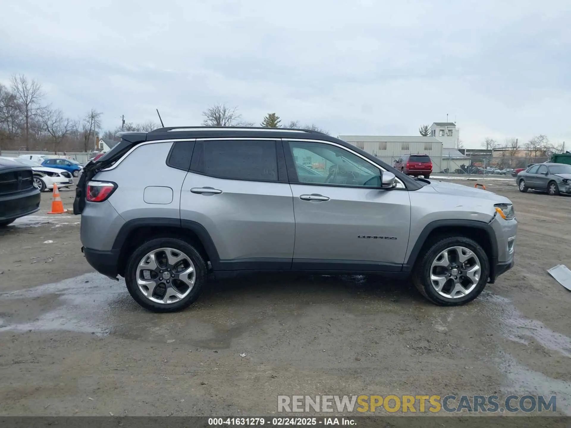 14 fotografías del automóvil dañado 3C4NJDCB3KT673202 JEEP COMPASS 2019