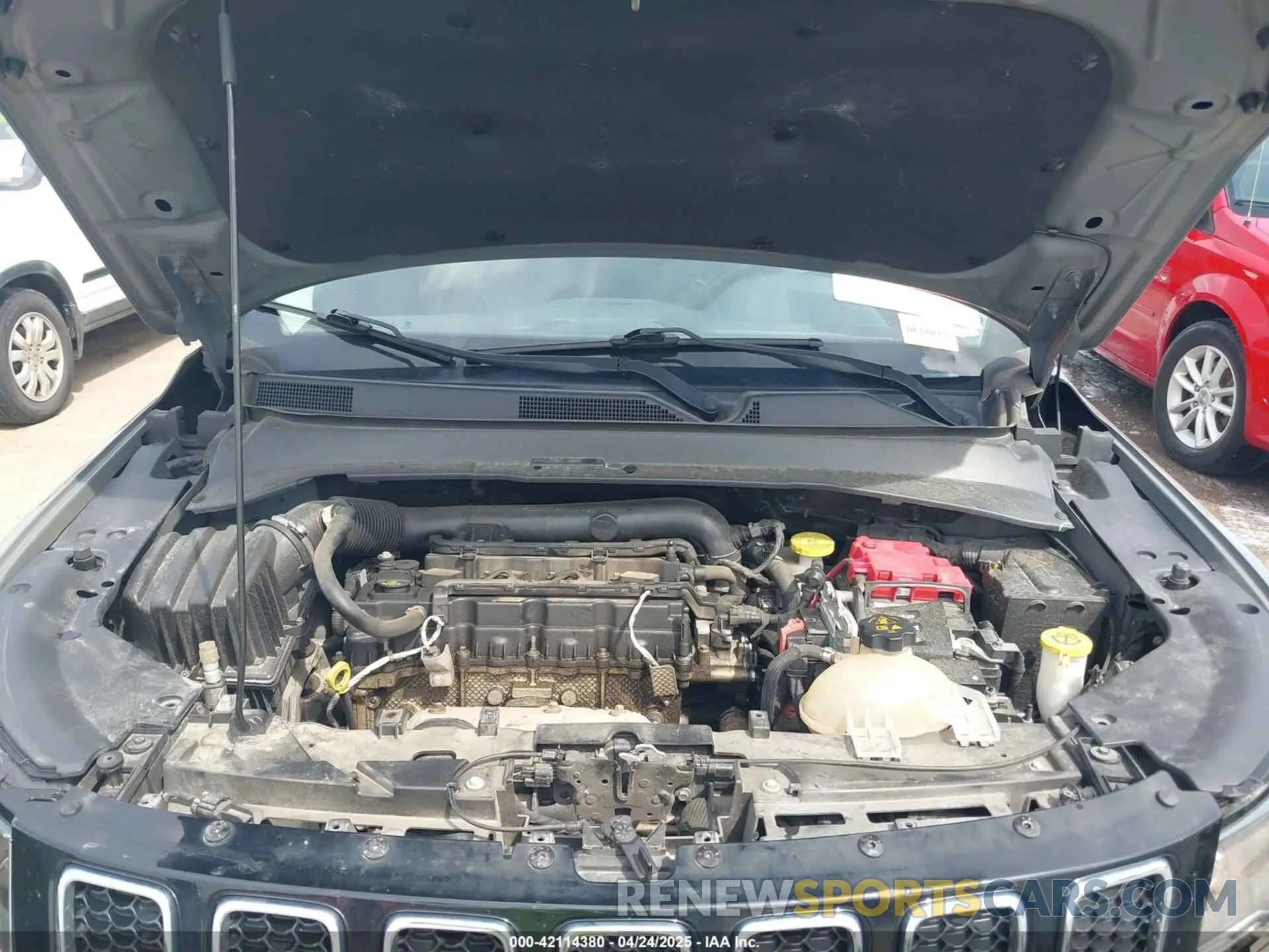 10 fotografías del automóvil dañado 3C4NJDCB3KT734161 JEEP COMPASS 2019