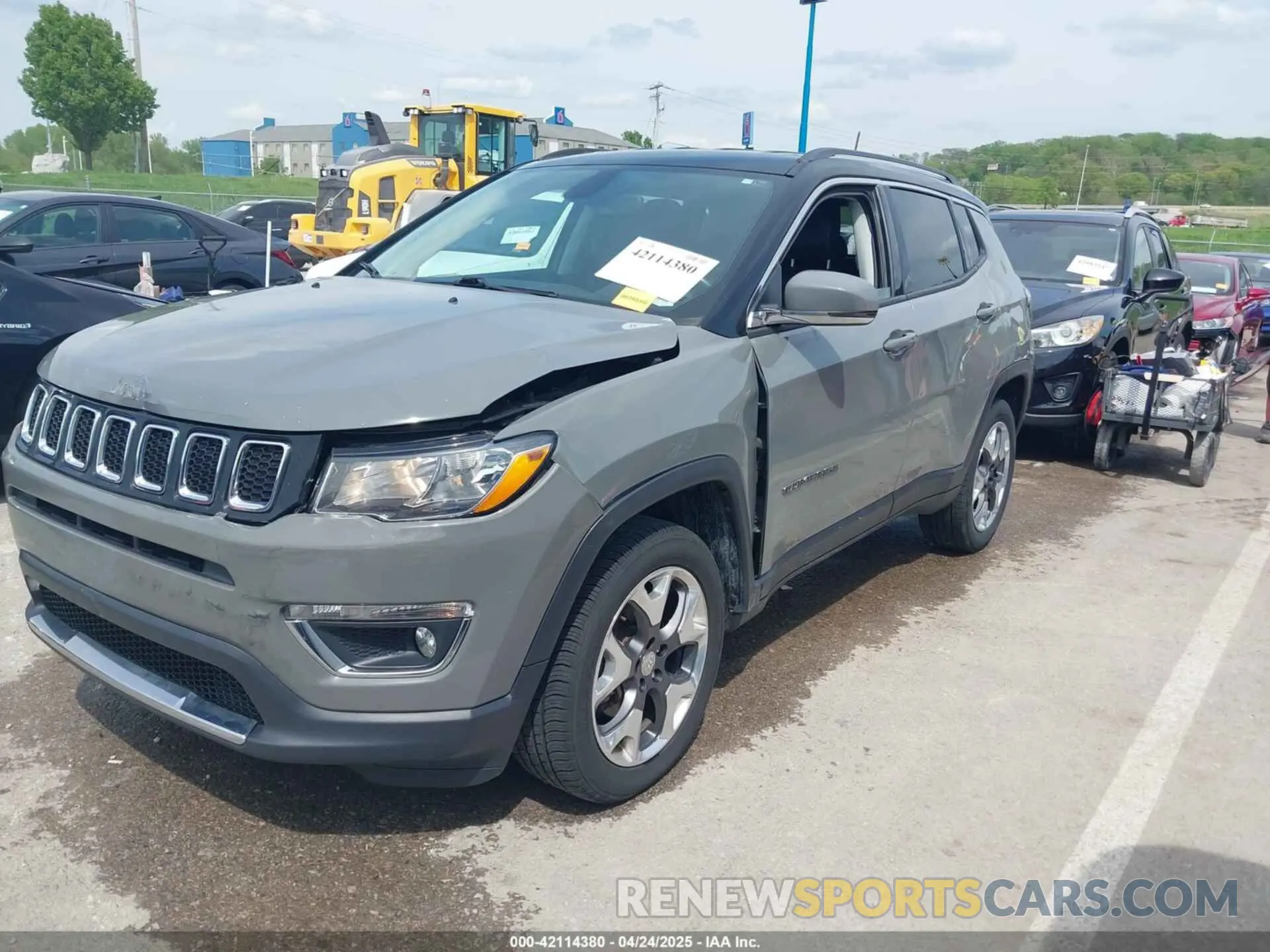2 fotografías del automóvil dañado 3C4NJDCB3KT734161 JEEP COMPASS 2019