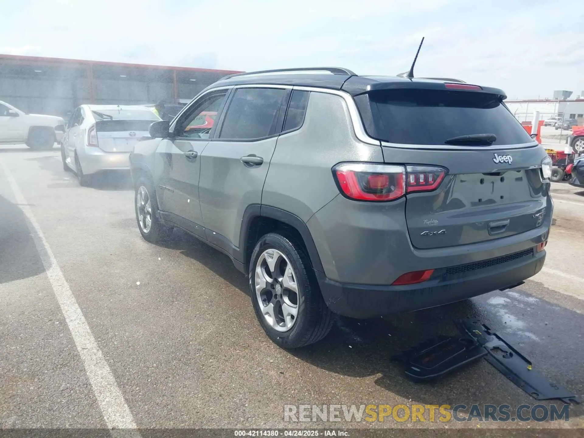 3 fotografías del automóvil dañado 3C4NJDCB3KT734161 JEEP COMPASS 2019