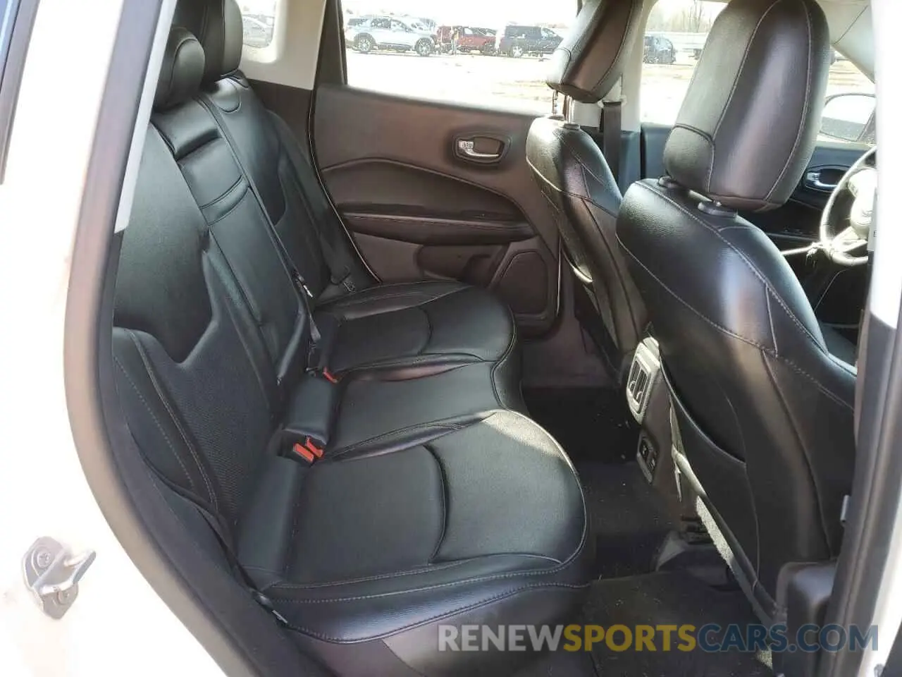 11 fotografías del automóvil dañado 3C4NJDCB3KT842554 JEEP COMPASS 2019