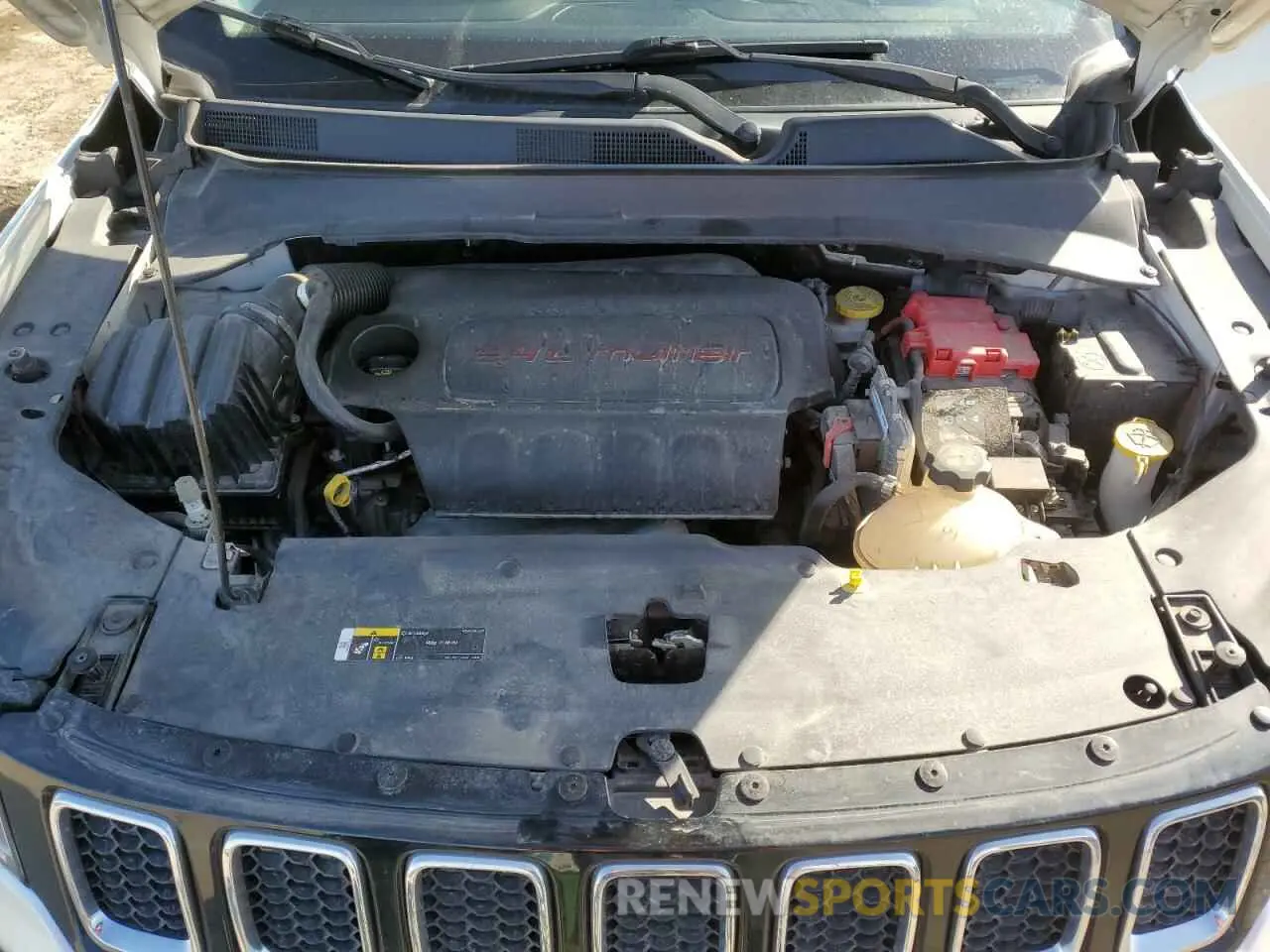 13 fotografías del automóvil dañado 3C4NJDCB3KT842554 JEEP COMPASS 2019