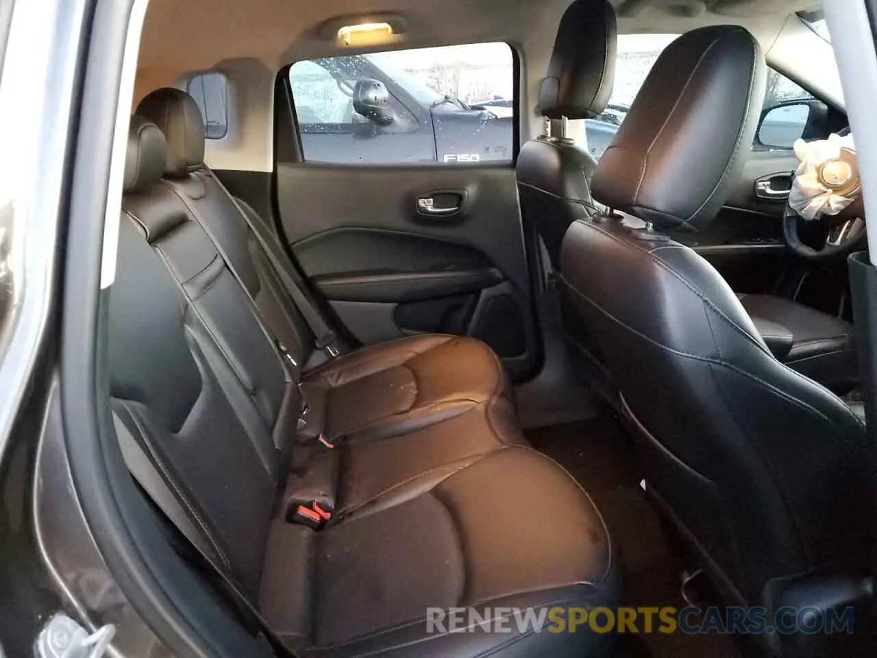 11 fotografías del automóvil dañado 3C4NJDCB4KT620606 JEEP COMPASS 2019