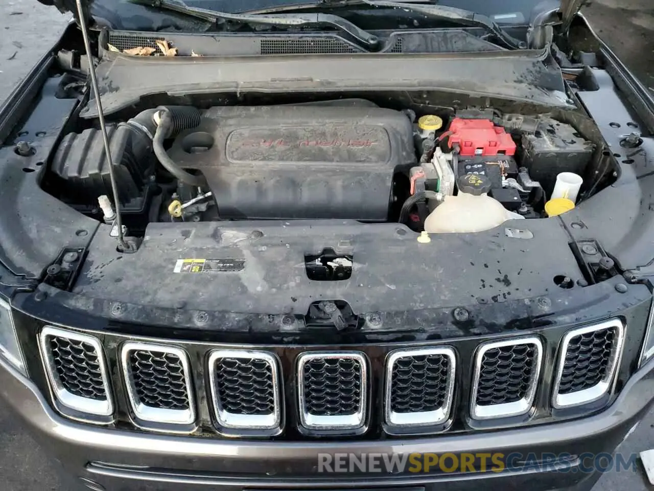 12 fotografías del automóvil dañado 3C4NJDCB4KT620606 JEEP COMPASS 2019