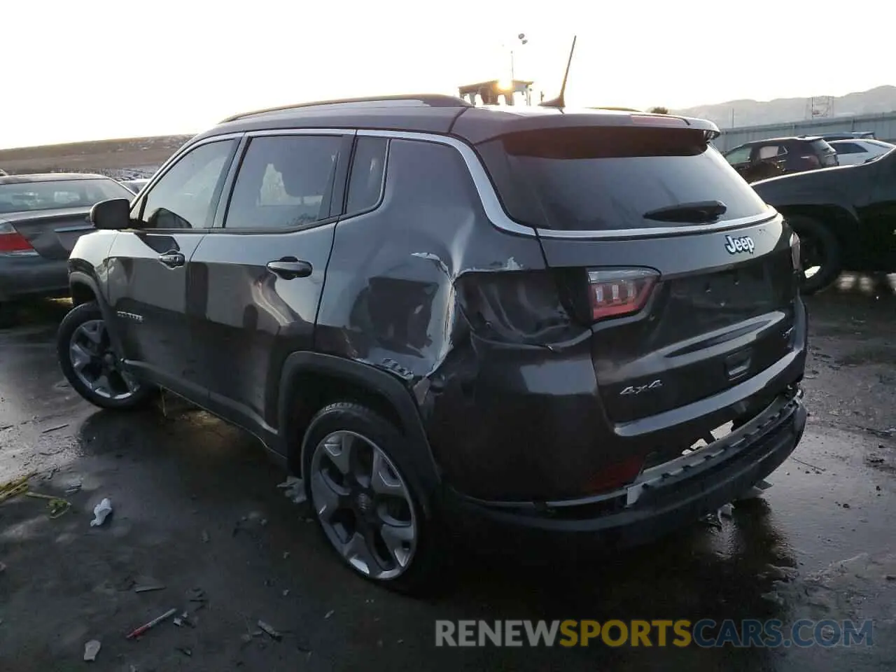 2 fotografías del automóvil dañado 3C4NJDCB4KT620606 JEEP COMPASS 2019