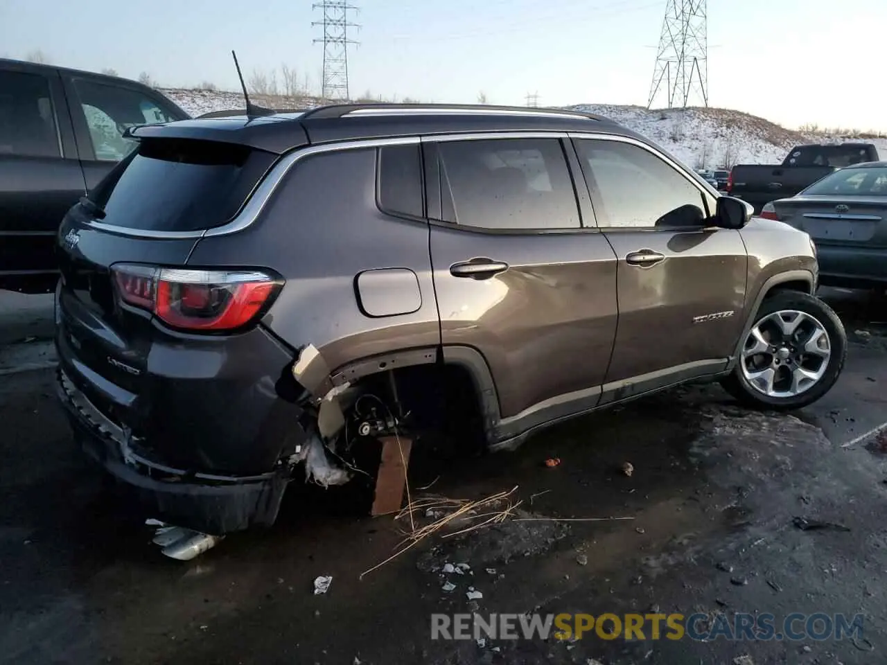 3 fotografías del automóvil dañado 3C4NJDCB4KT620606 JEEP COMPASS 2019