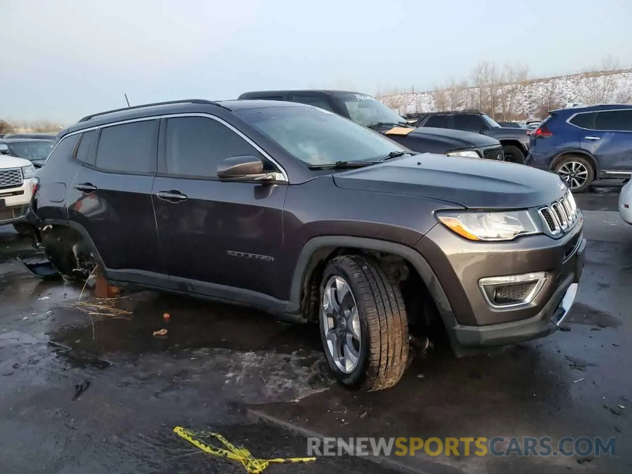 4 fotografías del automóvil dañado 3C4NJDCB4KT620606 JEEP COMPASS 2019