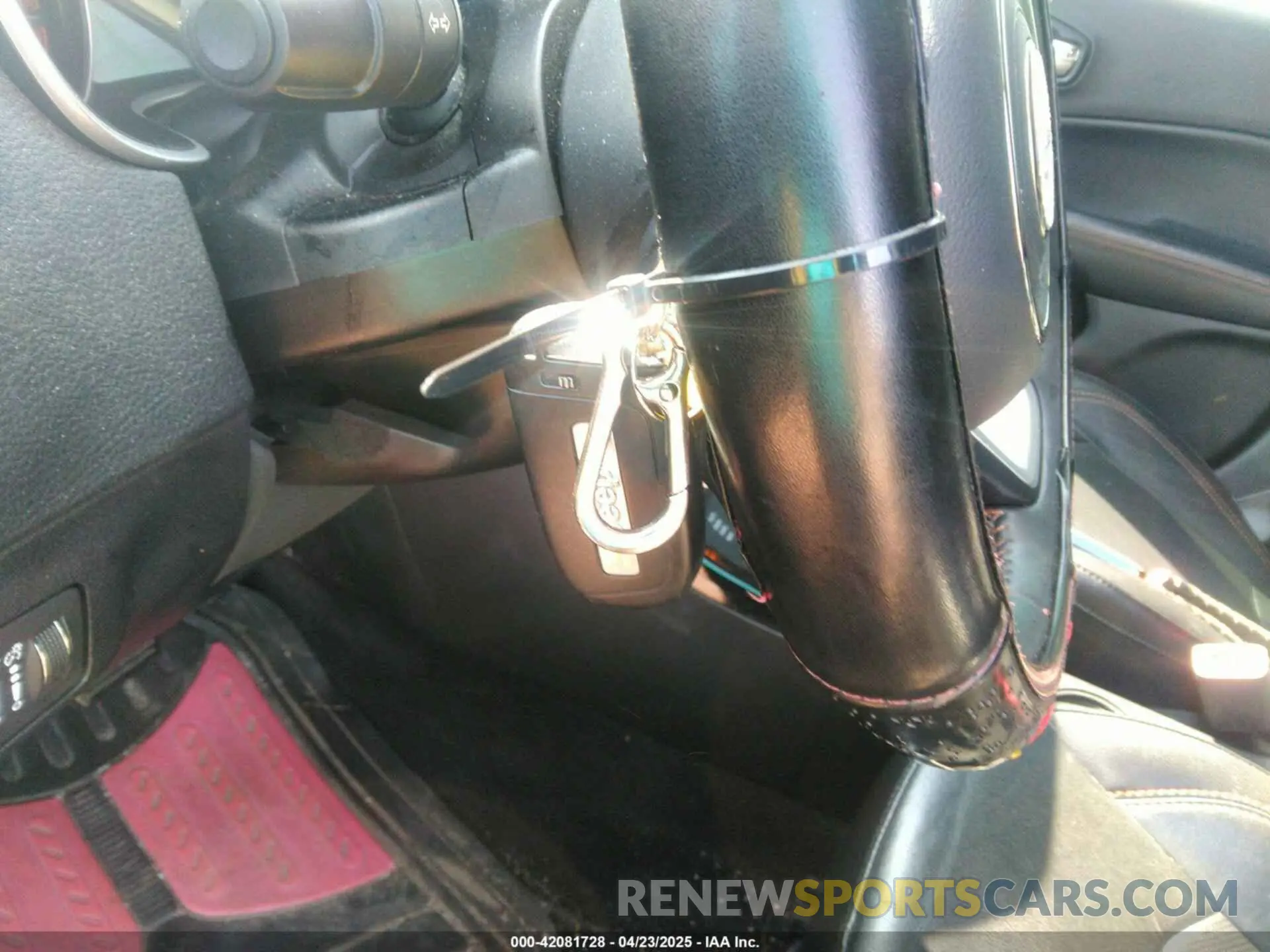 11 fotografías del automóvil dañado 3C4NJDCB4KT674567 JEEP COMPASS 2019