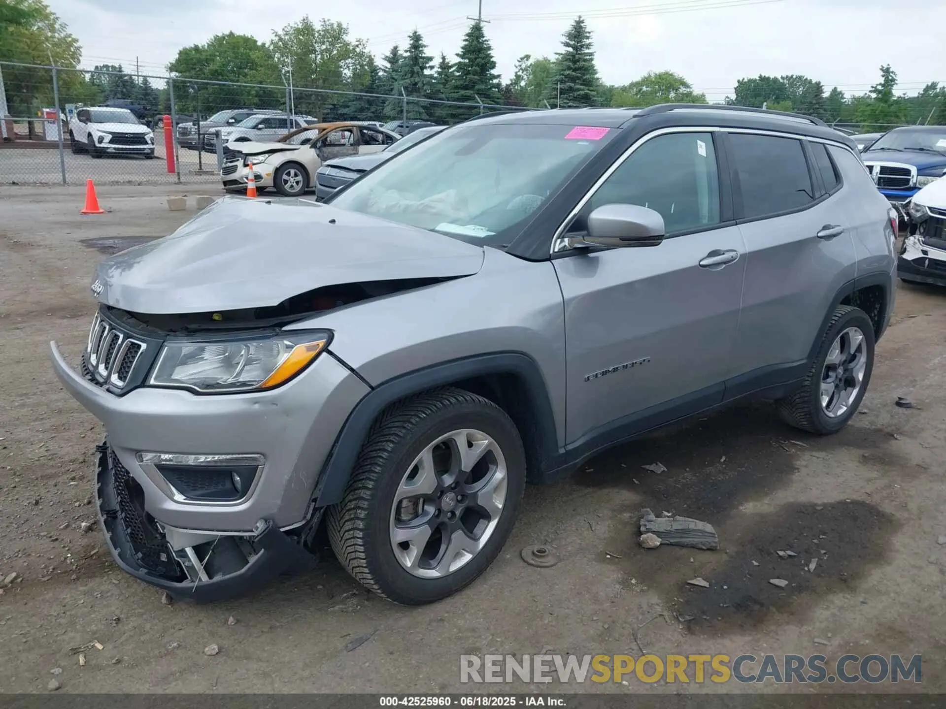 2 fotografías del automóvil dañado 3C4NJDCB4KT842577 JEEP COMPASS 2019
