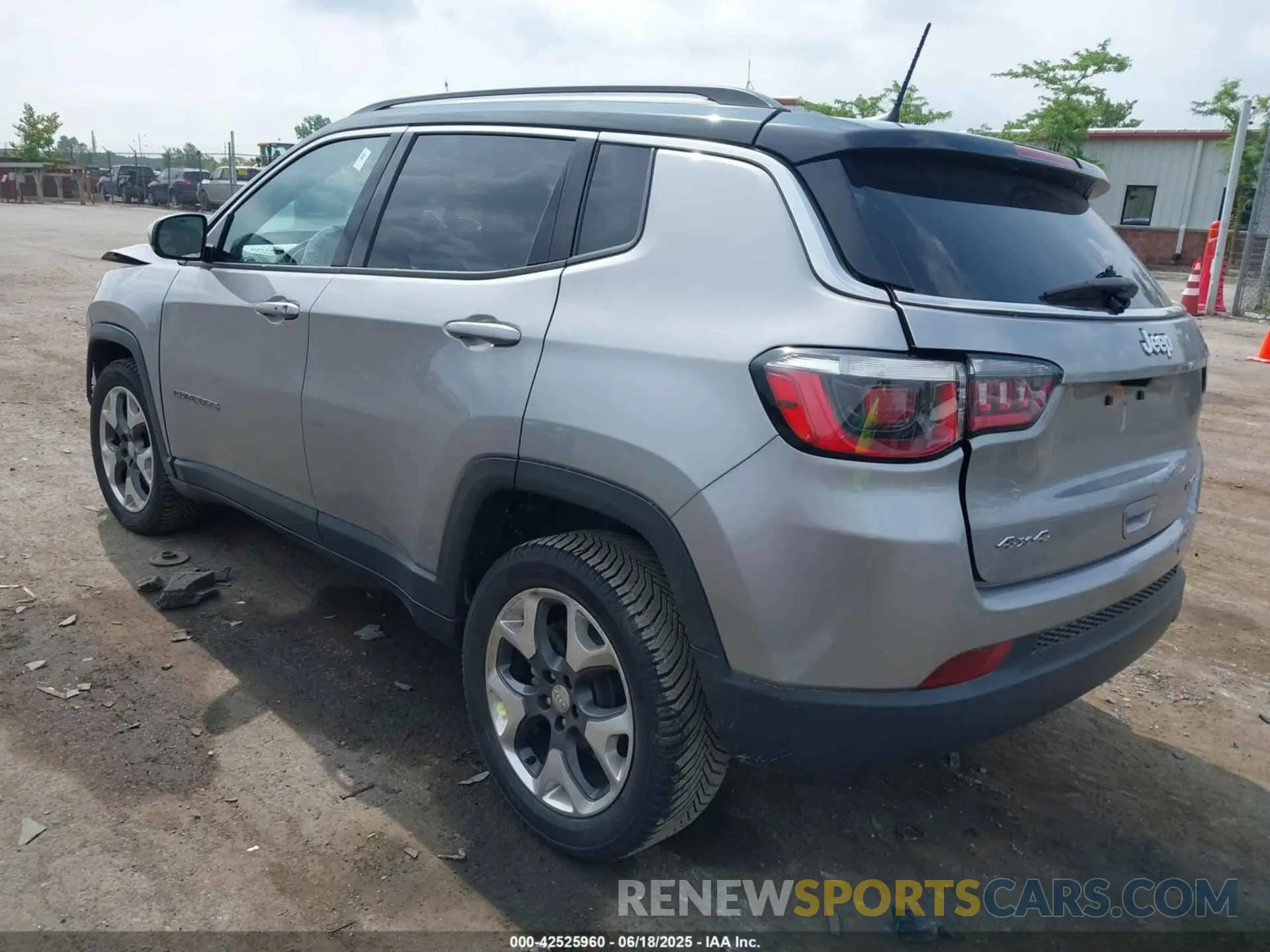 3 fotografías del automóvil dañado 3C4NJDCB4KT842577 JEEP COMPASS 2019