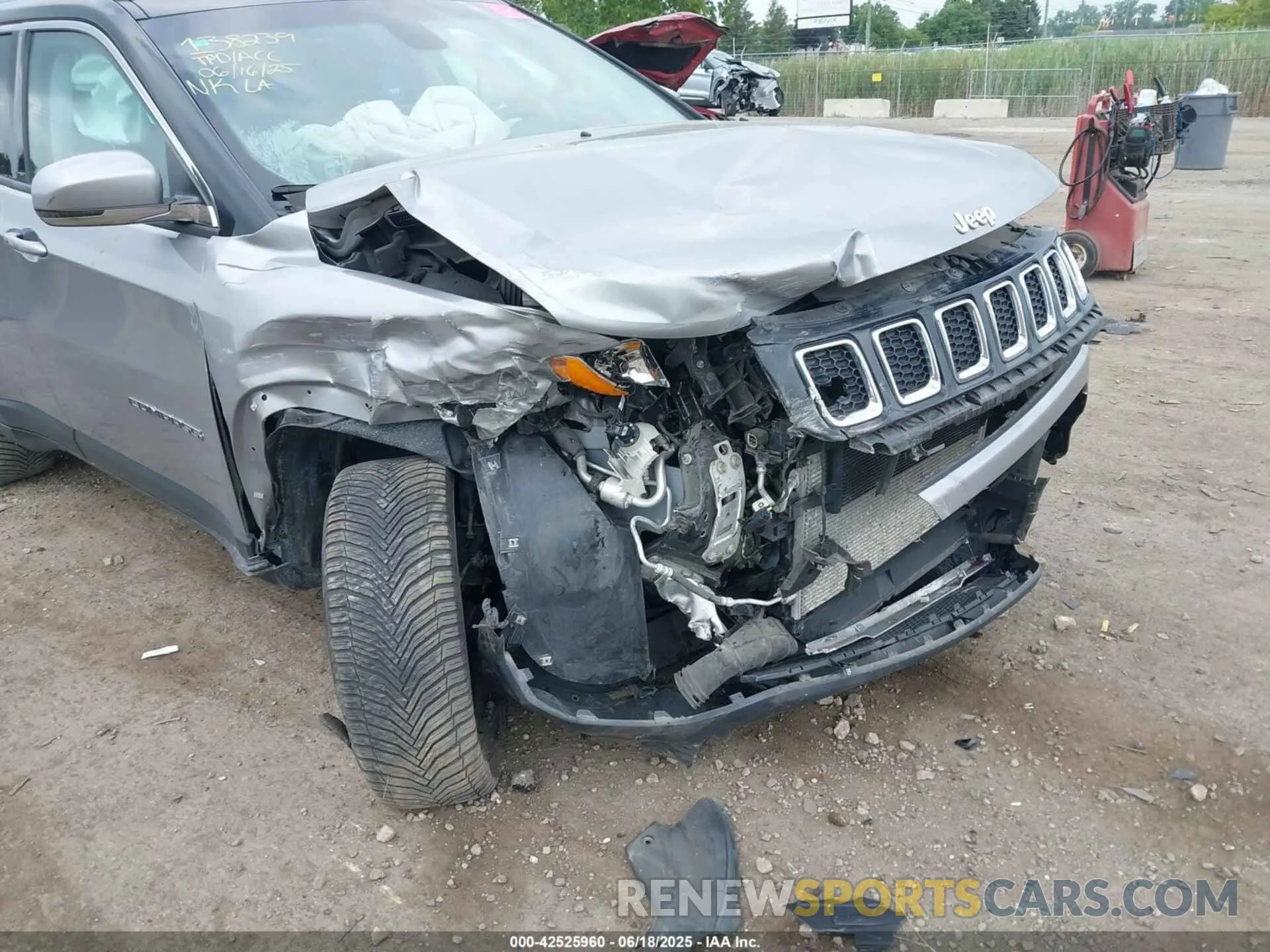 6 fotografías del automóvil dañado 3C4NJDCB4KT842577 JEEP COMPASS 2019