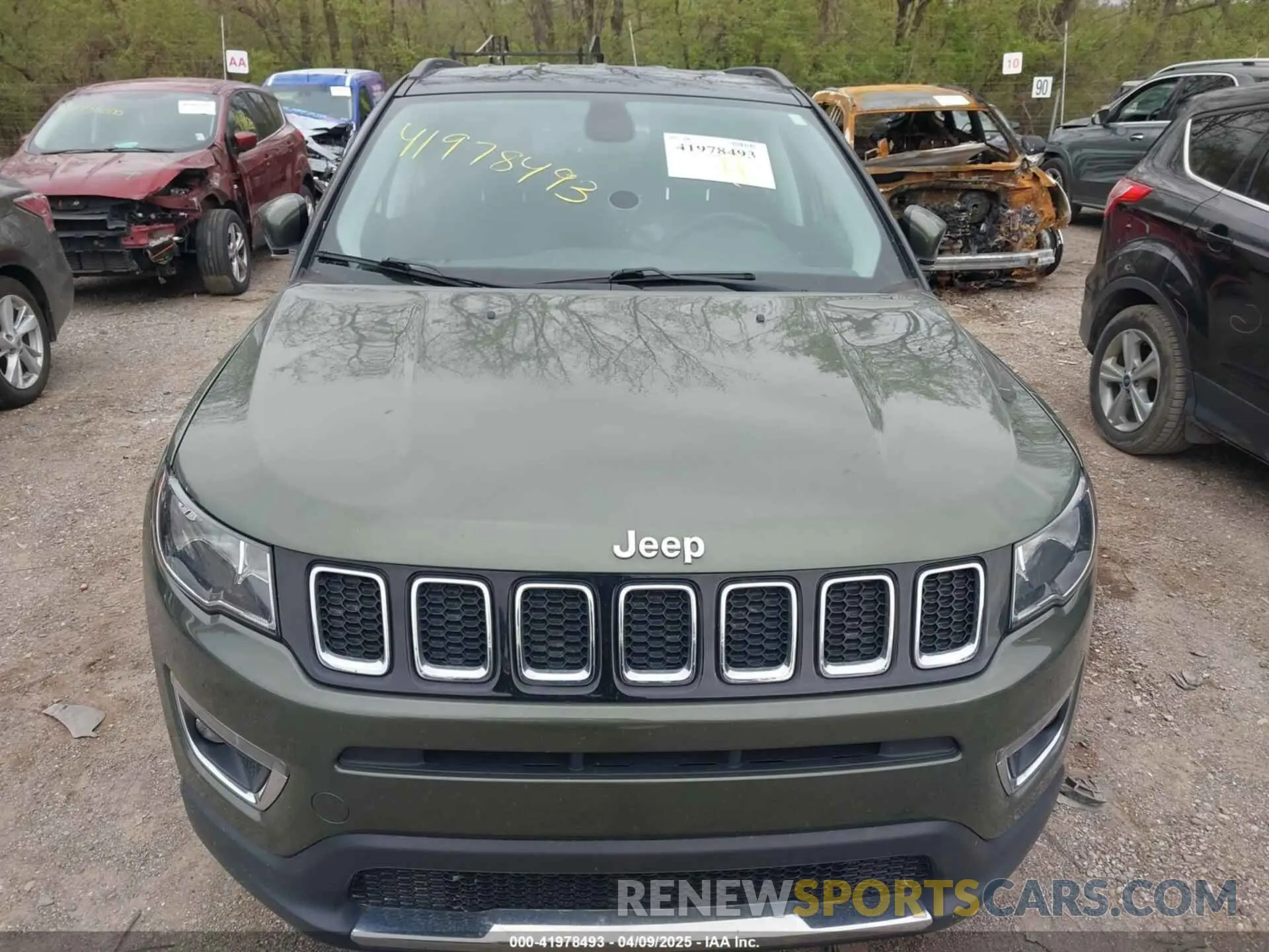 18 fotografías del automóvil dañado 3C4NJDCB5KT629864 JEEP COMPASS 2019