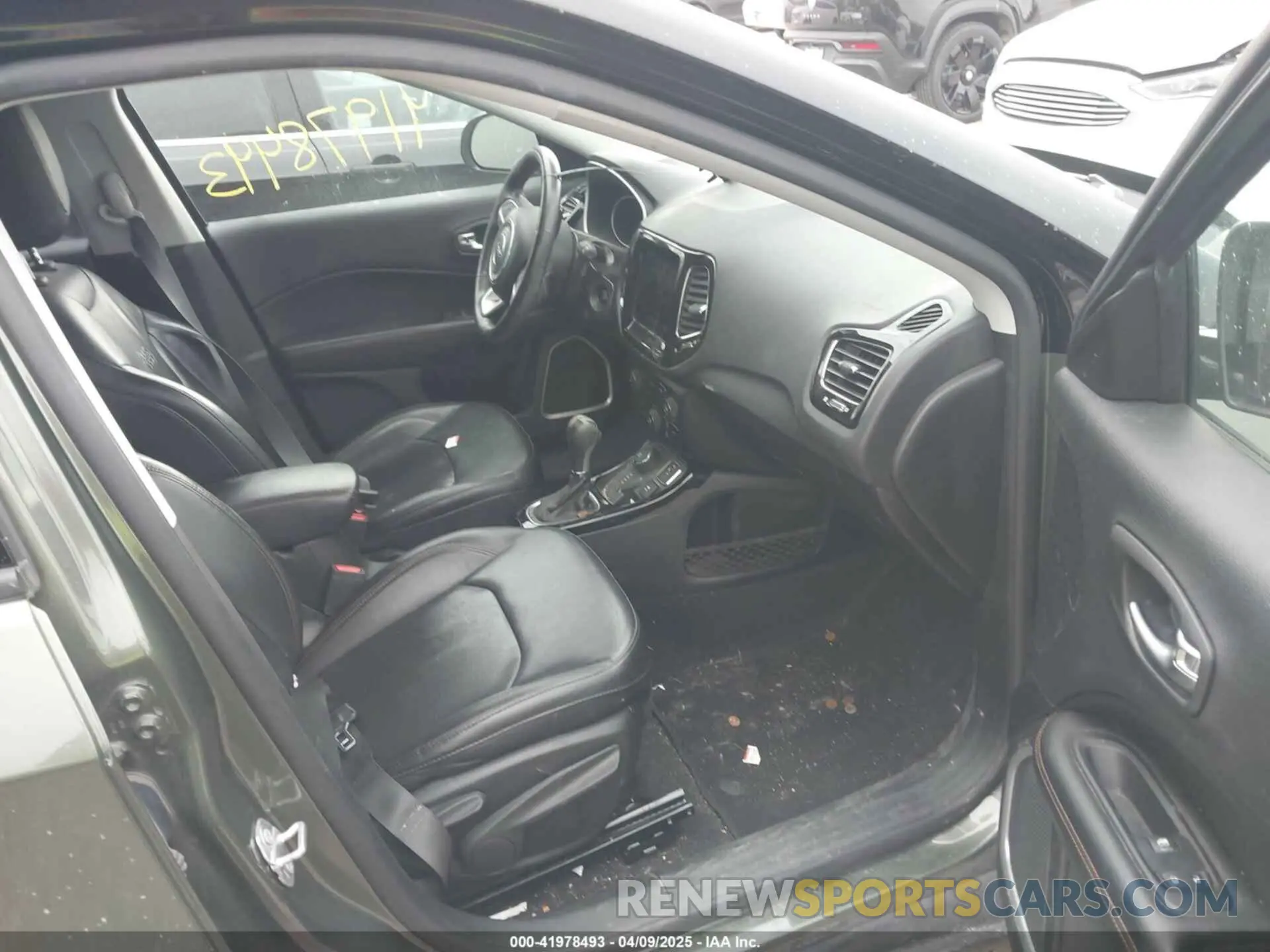 5 fotografías del automóvil dañado 3C4NJDCB5KT629864 JEEP COMPASS 2019