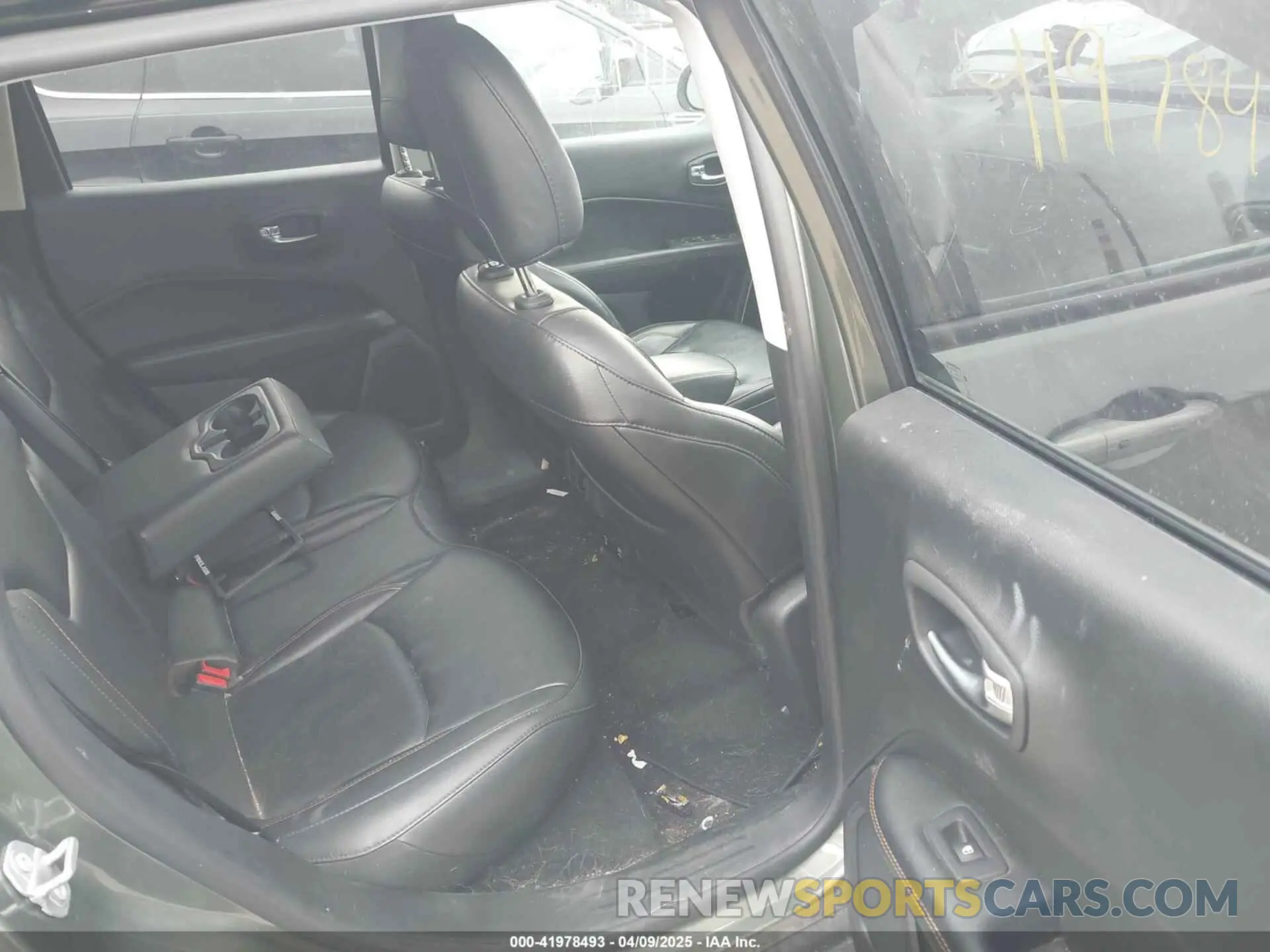 8 fotografías del automóvil dañado 3C4NJDCB5KT629864 JEEP COMPASS 2019