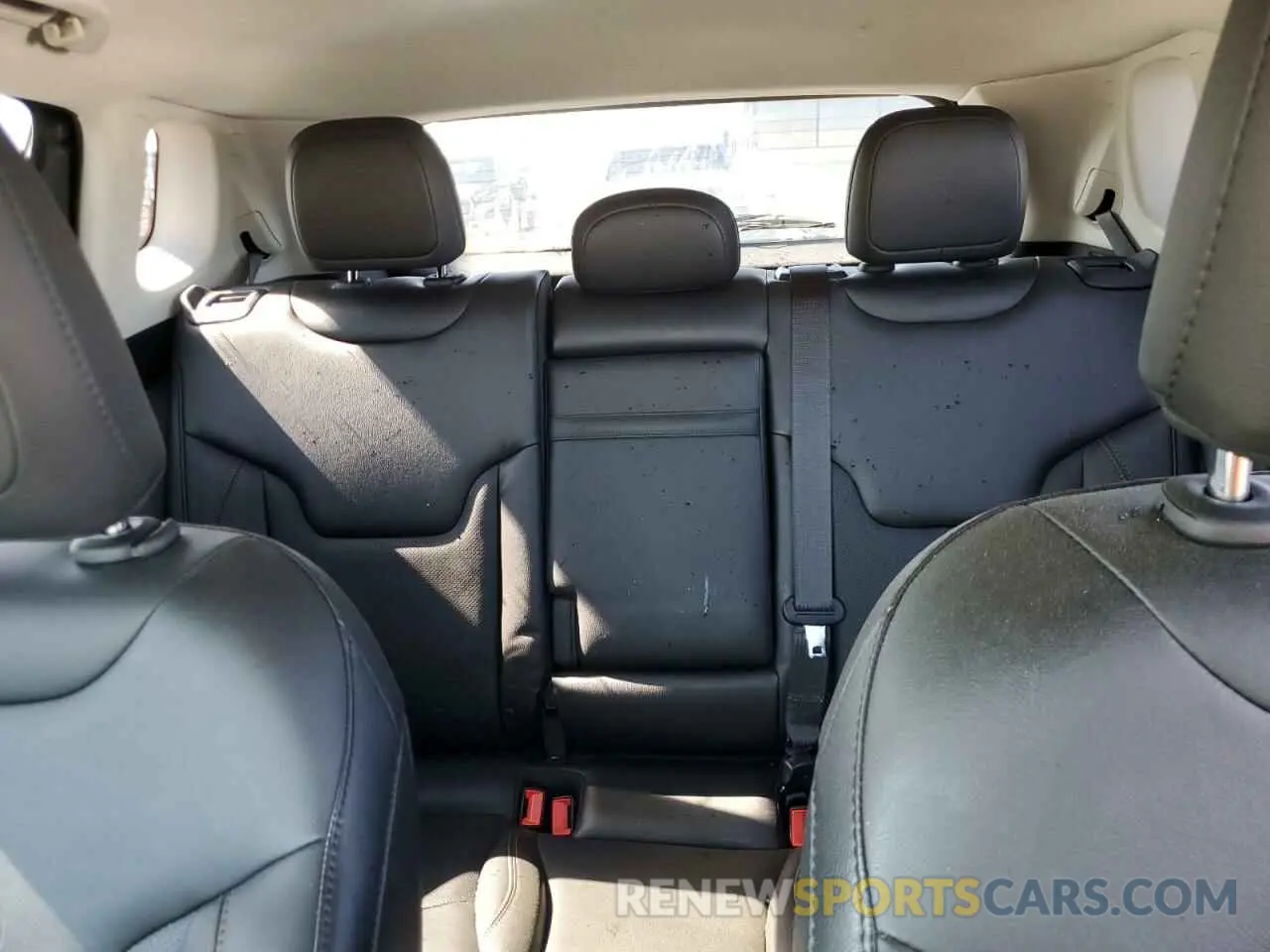10 fotografías del automóvil dañado 3C4NJDCB5KT641769 JEEP COMPASS 2019