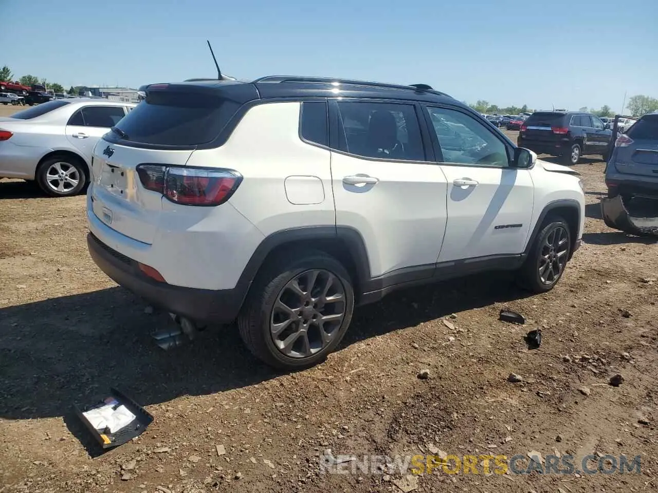 3 fotografías del automóvil dañado 3C4NJDCB5KT675503 JEEP COMPASS 2019