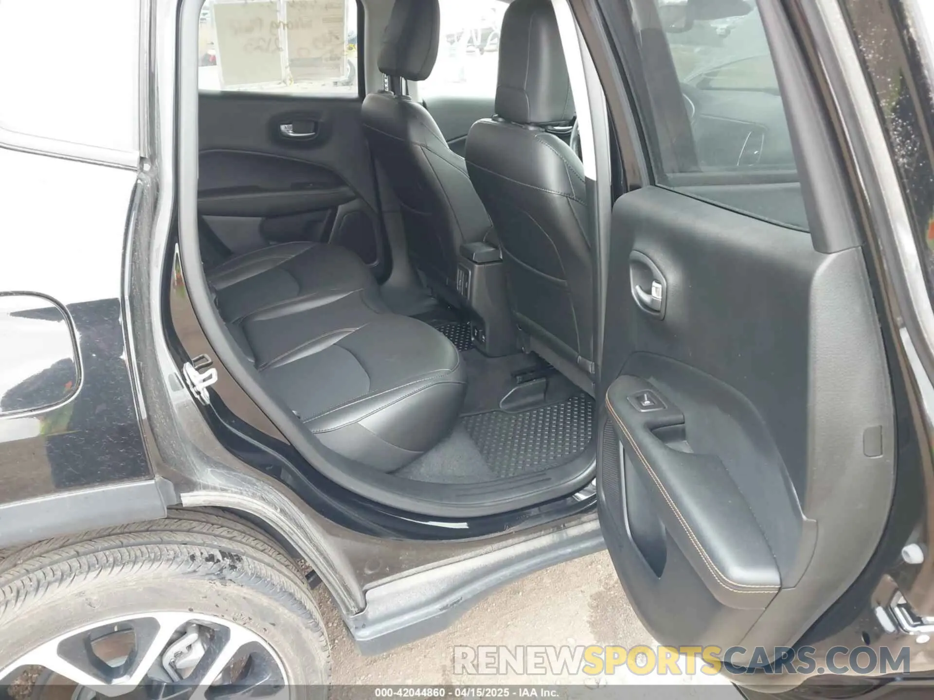 8 fotografías del automóvil dañado 3C4NJDCB5KT812231 JEEP COMPASS 2019