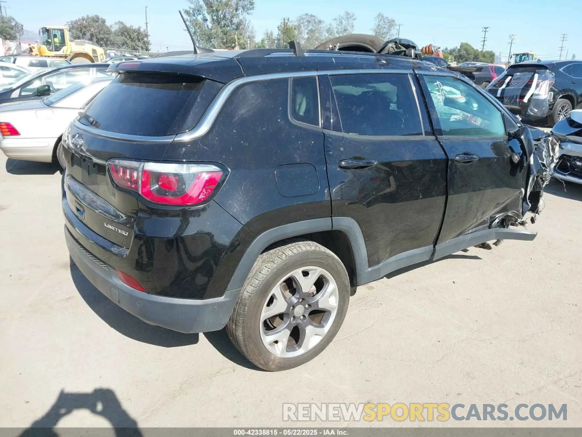 4 fotografías del automóvil dañado 3C4NJDCB6KT653901 JEEP COMPASS 2019