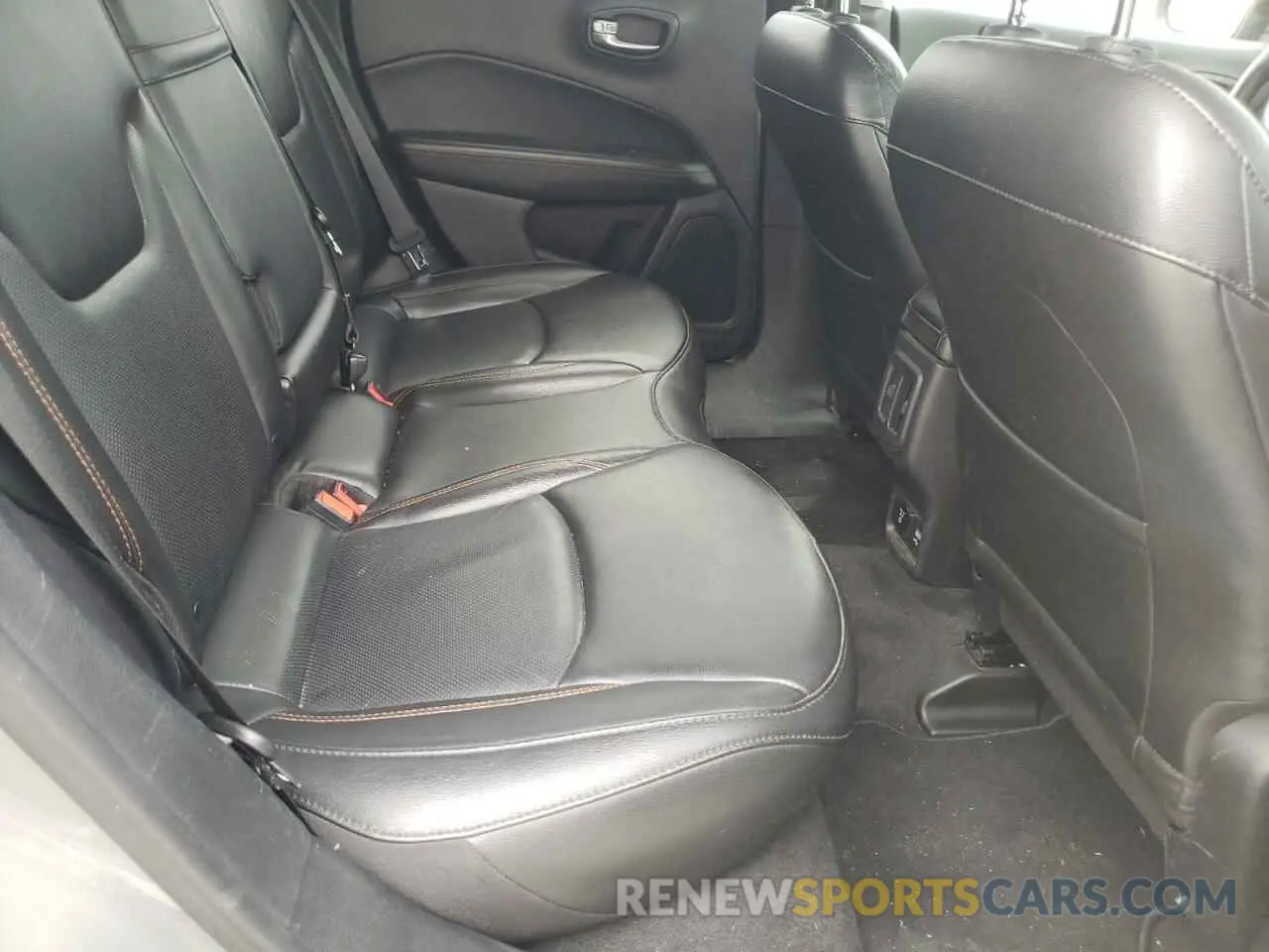 11 fotografías del automóvil dañado 3C4NJDCB6KT672643 JEEP COMPASS 2019