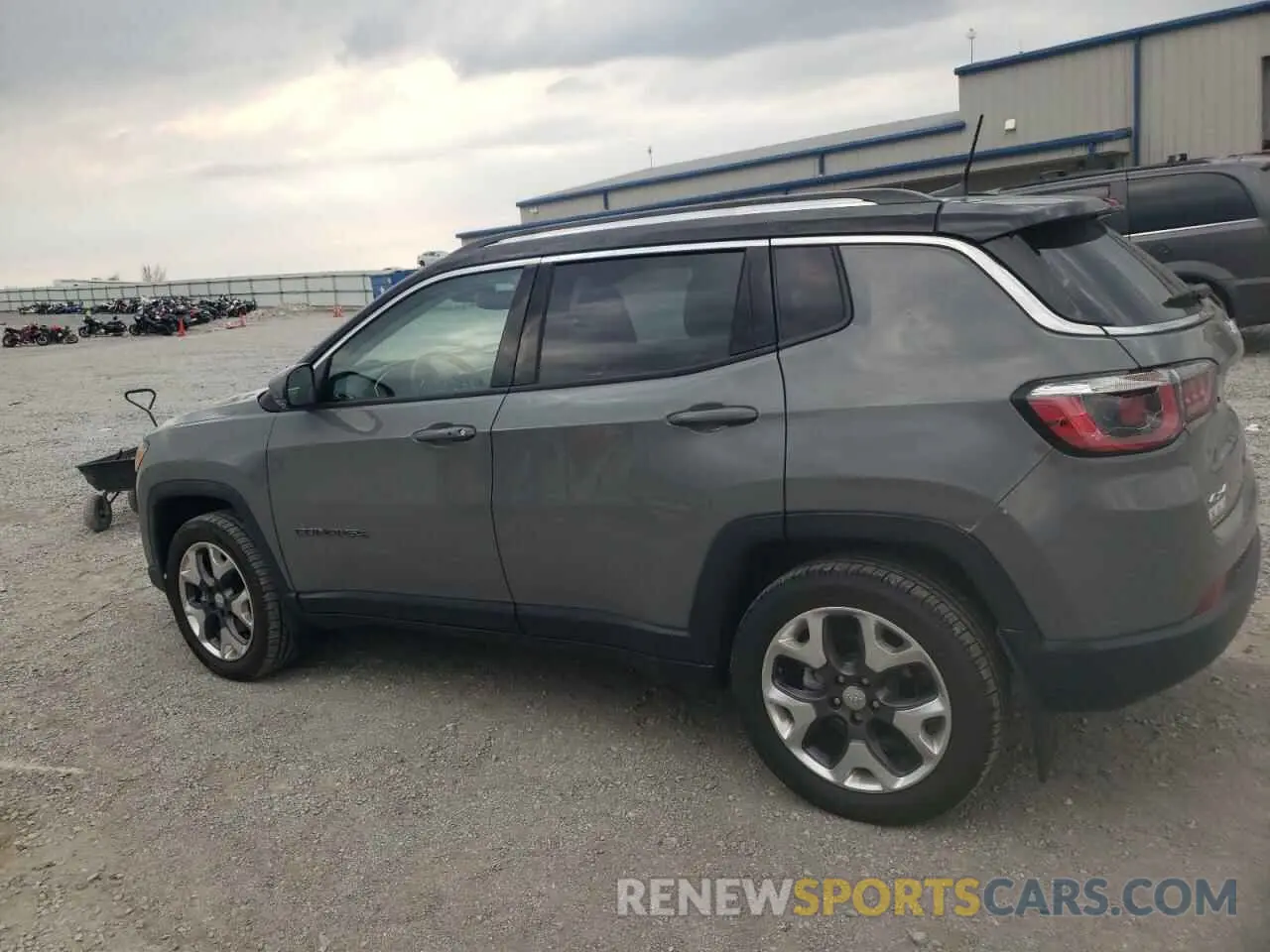 2 fotografías del automóvil dañado 3C4NJDCB6KT672643 JEEP COMPASS 2019