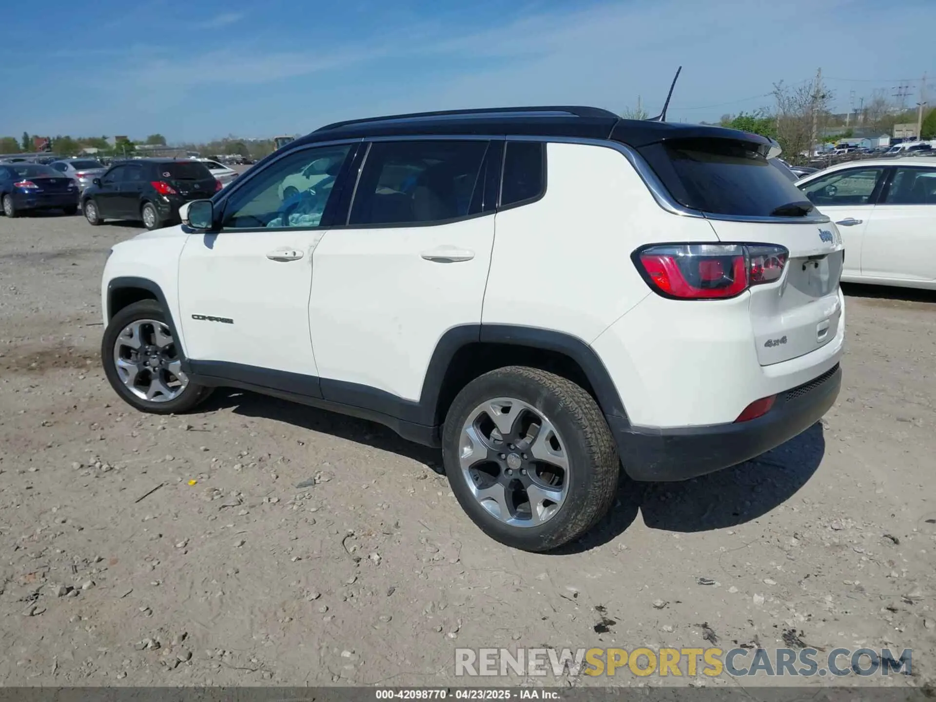 3 fotografías del automóvil dañado 3C4NJDCB6KT740505 JEEP COMPASS 2019