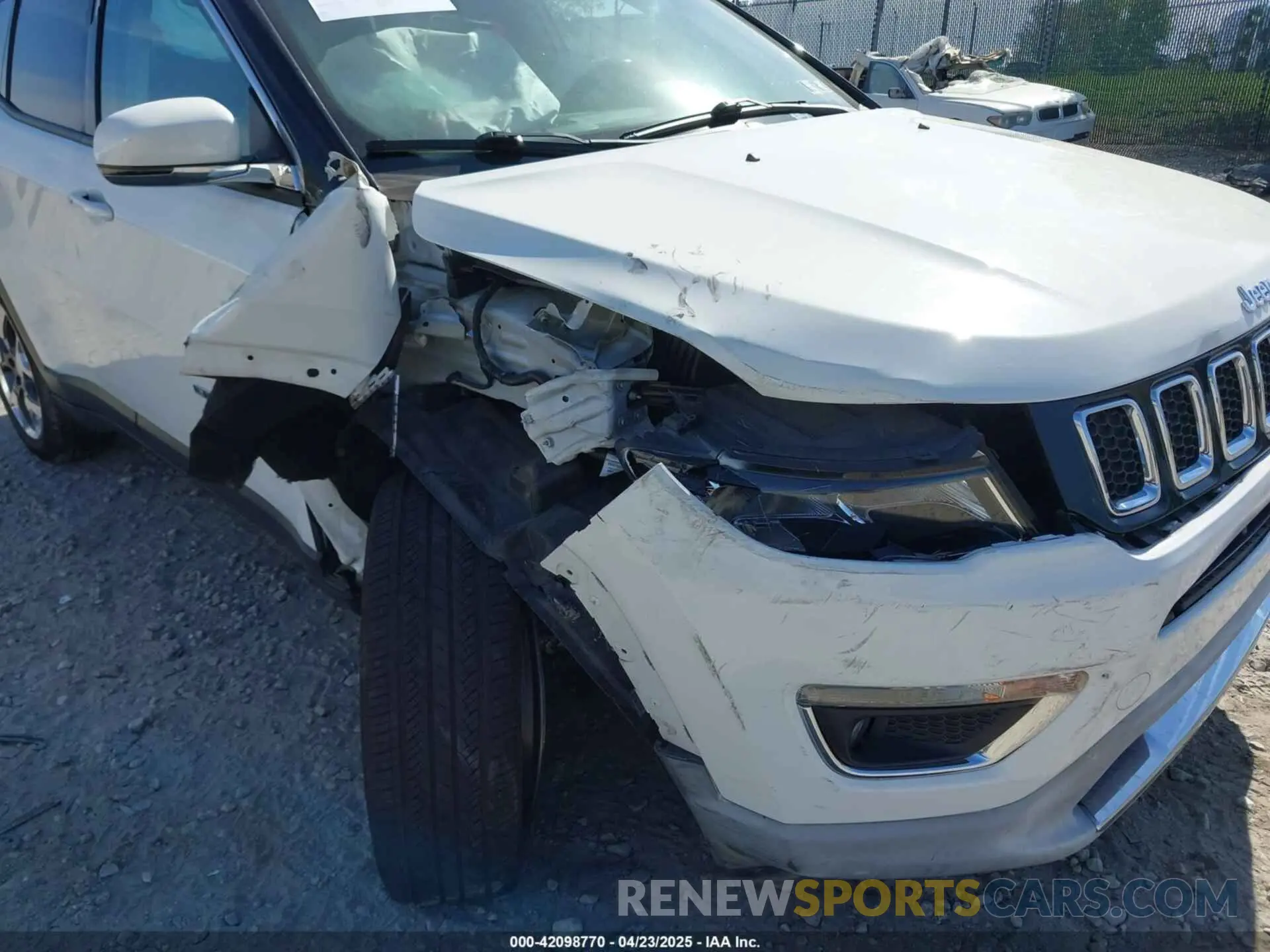 6 fotografías del automóvil dañado 3C4NJDCB6KT740505 JEEP COMPASS 2019