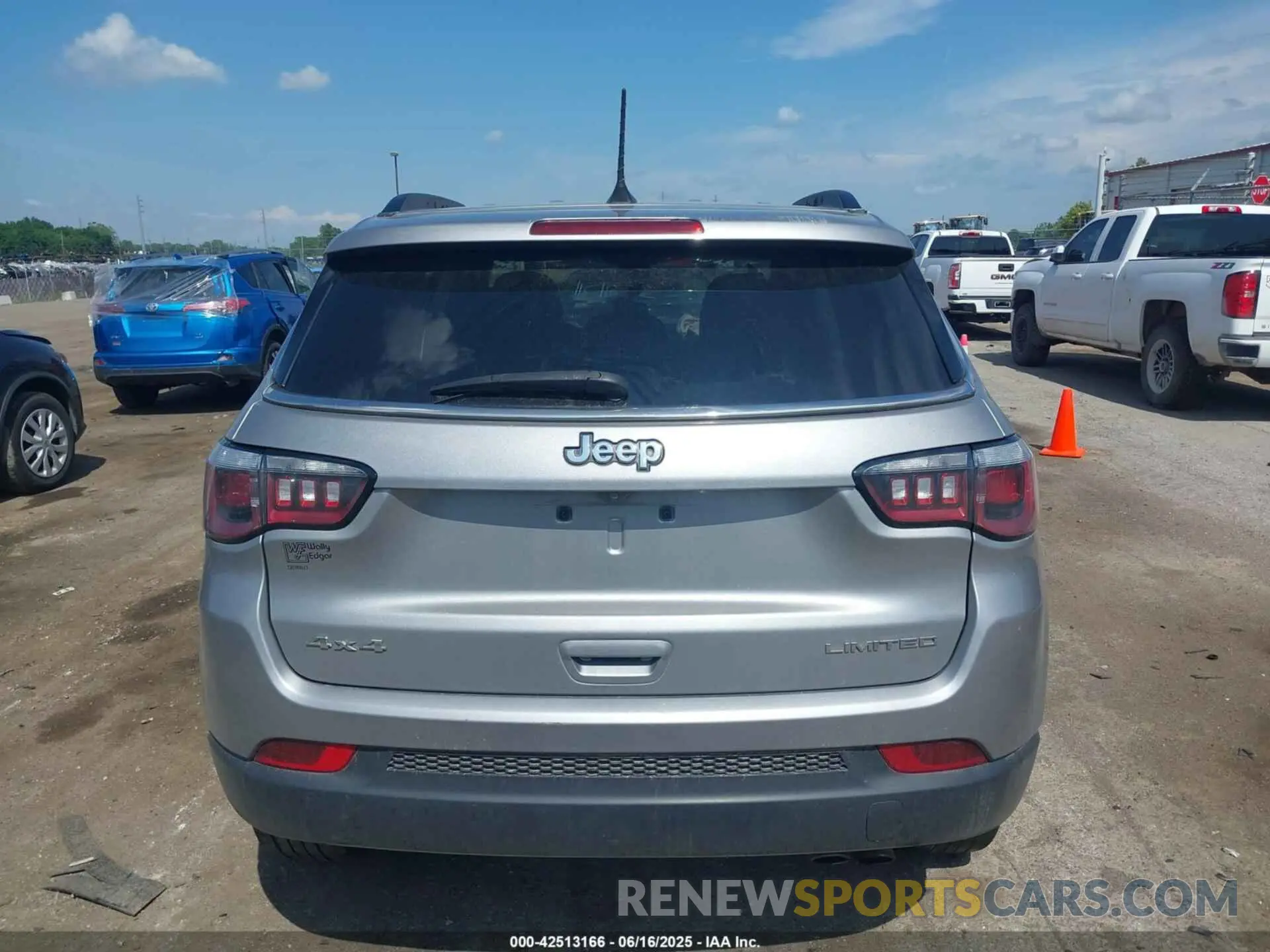 15 fotografías del automóvil dañado 3C4NJDCB6KT791082 JEEP COMPASS 2019