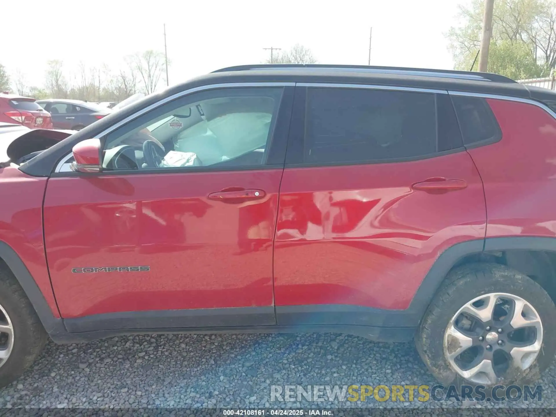 14 fotografías del automóvil dañado 3C4NJDCB7KT596110 JEEP COMPASS 2019