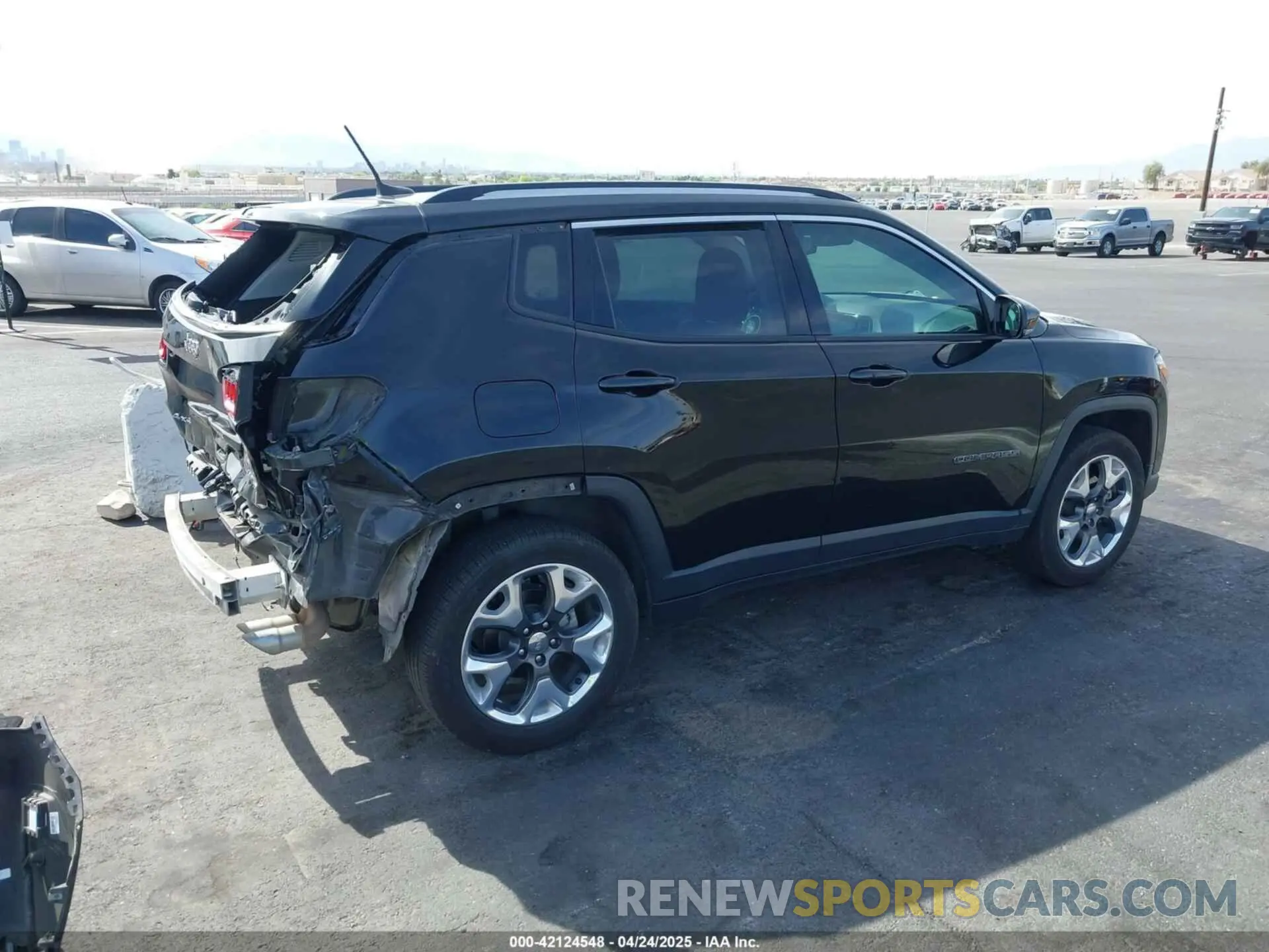 18 fotografías del automóvil dañado 3C4NJDCB7KT596544 JEEP COMPASS 2019