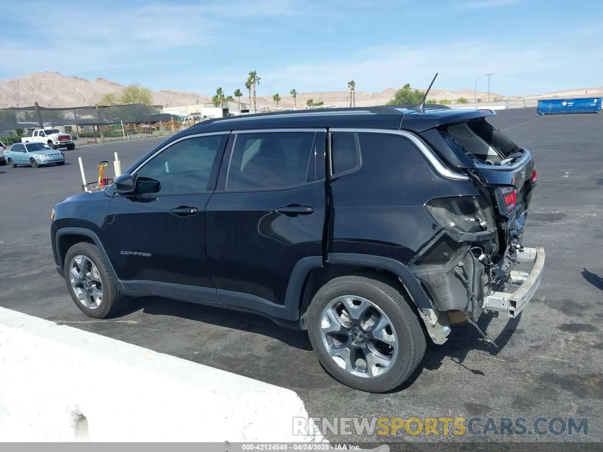 19 fotografías del automóvil dañado 3C4NJDCB7KT596544 JEEP COMPASS 2019