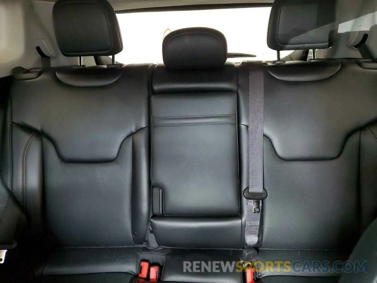 10 fotografías del automóvil dañado 3C4NJDCB7KT842685 JEEP COMPASS 2019