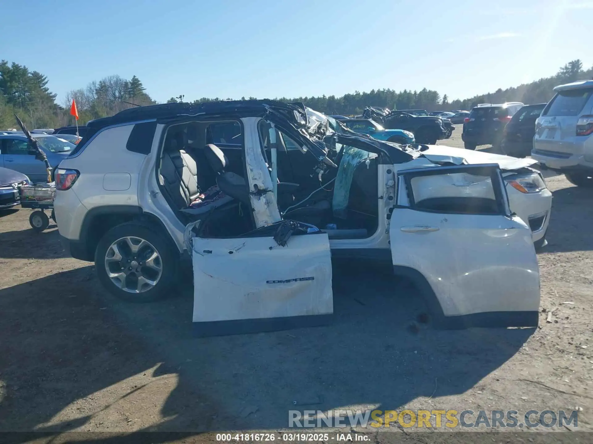 13 fotografías del automóvil dañado 3C4NJDCB8KT594382 JEEP COMPASS 2019