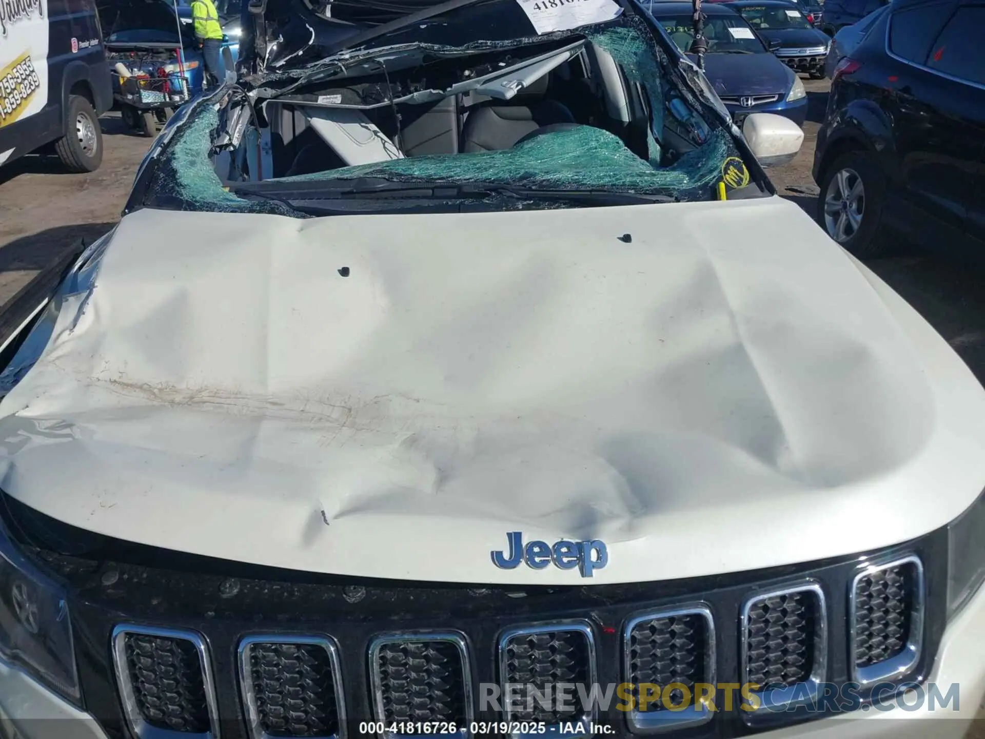 17 fotografías del automóvil dañado 3C4NJDCB8KT594382 JEEP COMPASS 2019