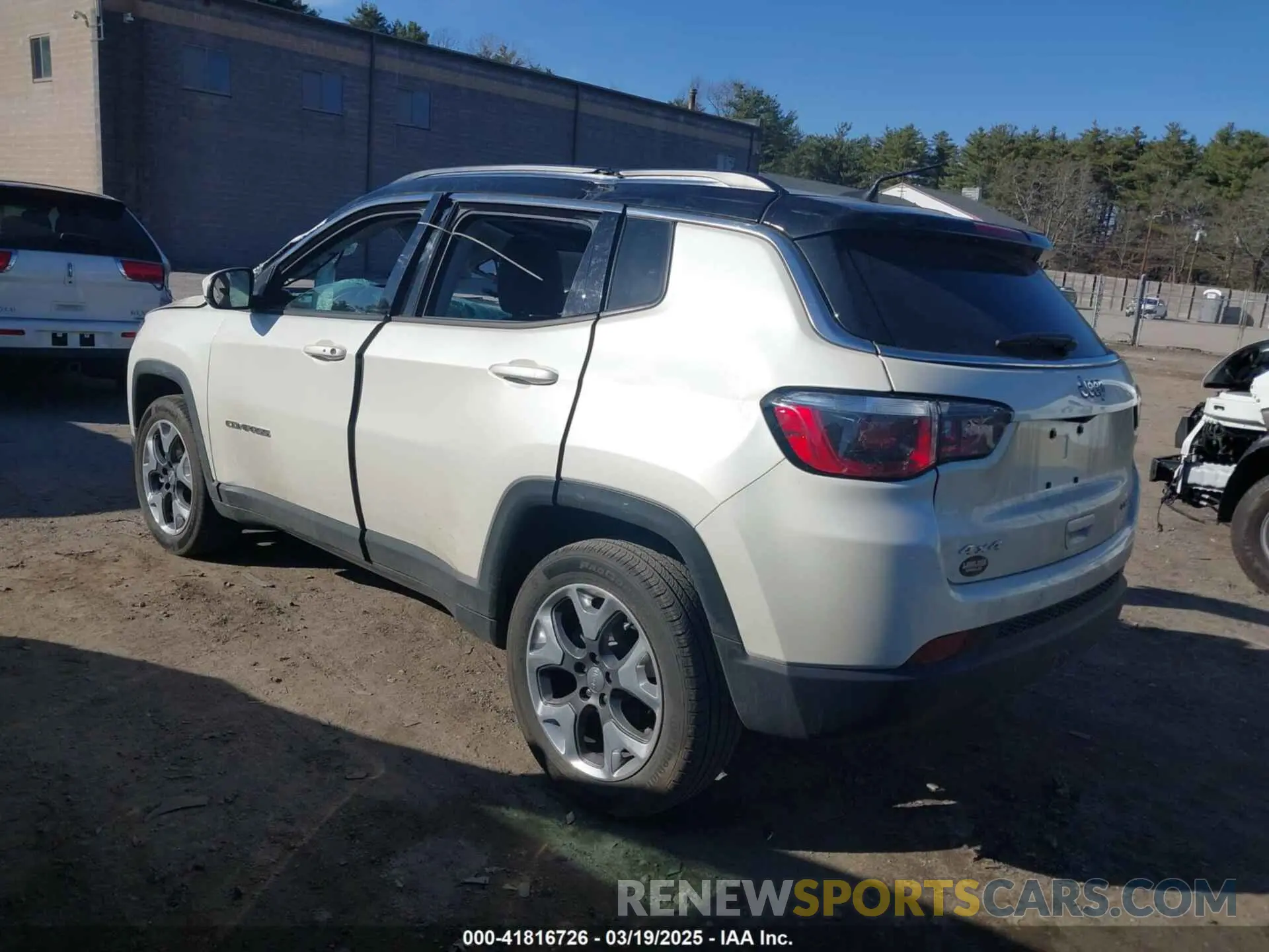 3 fotografías del automóvil dañado 3C4NJDCB8KT594382 JEEP COMPASS 2019