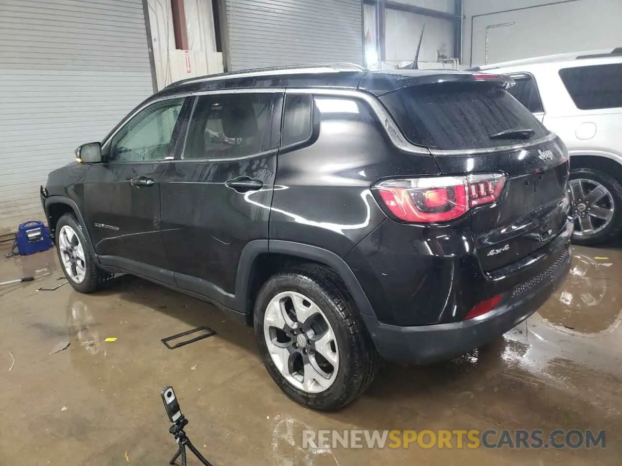 2 fotografías del automóvil dañado 3C4NJDCB8KT651129 JEEP COMPASS 2019
