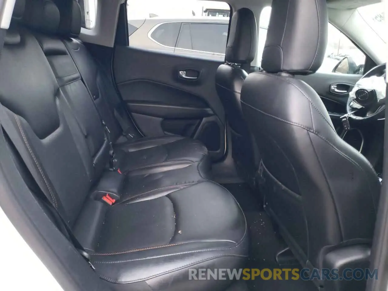 11 fotografías del automóvil dañado 3C4NJDCB8KT654256 JEEP COMPASS 2019
