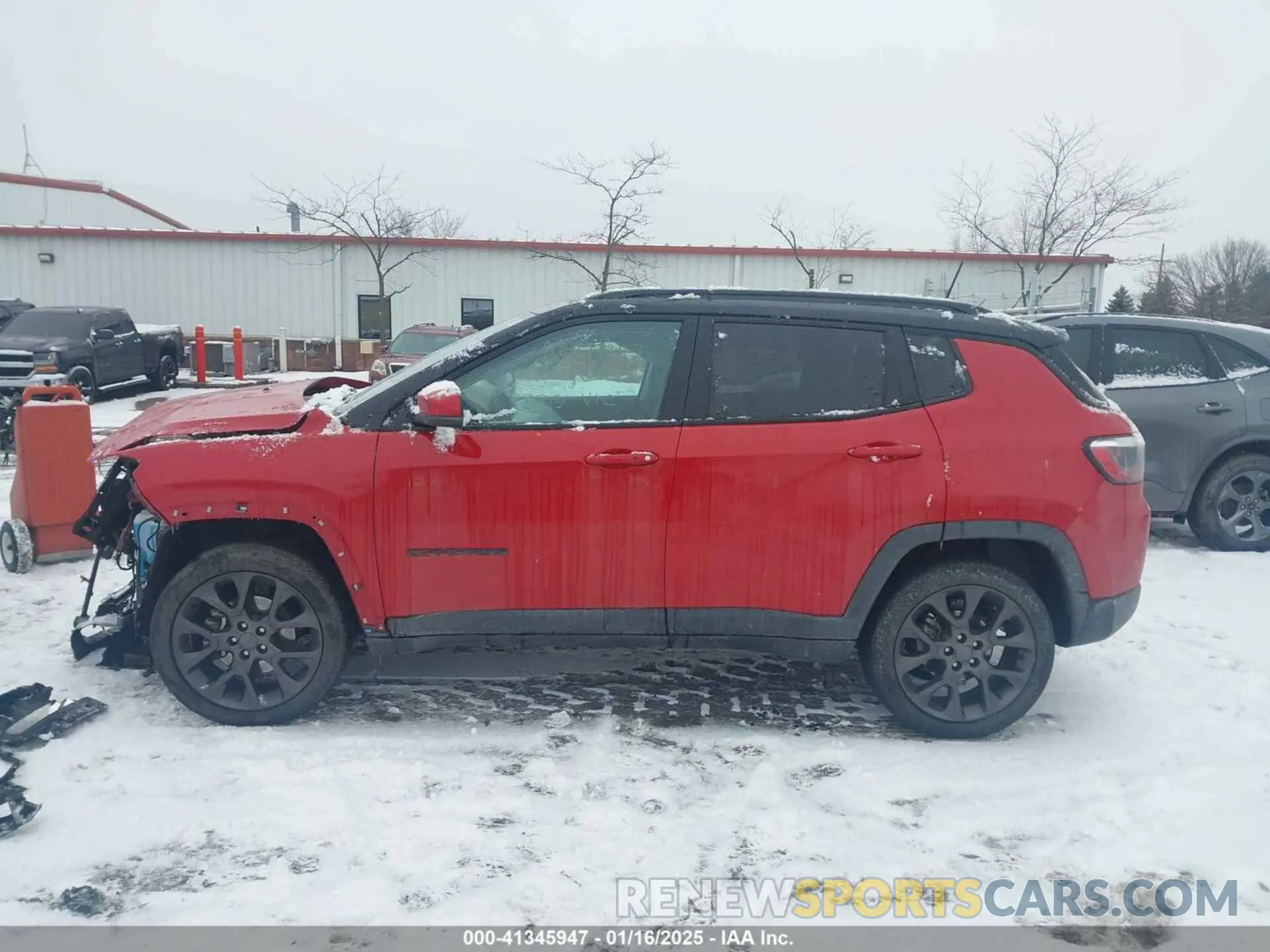 14 fotografías del automóvil dañado 3C4NJDCB8KT827029 JEEP COMPASS 2019