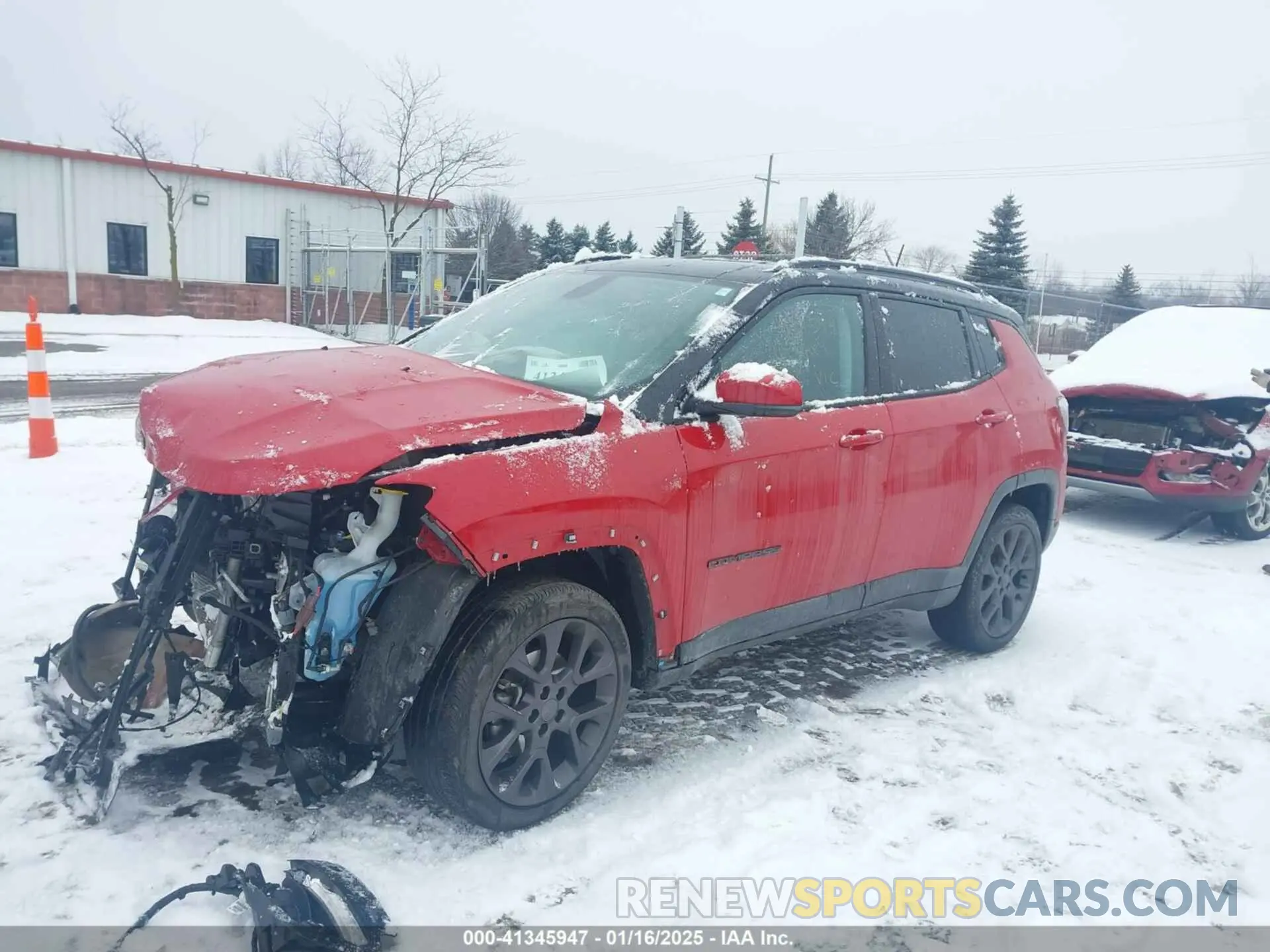 2 fotografías del automóvil dañado 3C4NJDCB8KT827029 JEEP COMPASS 2019