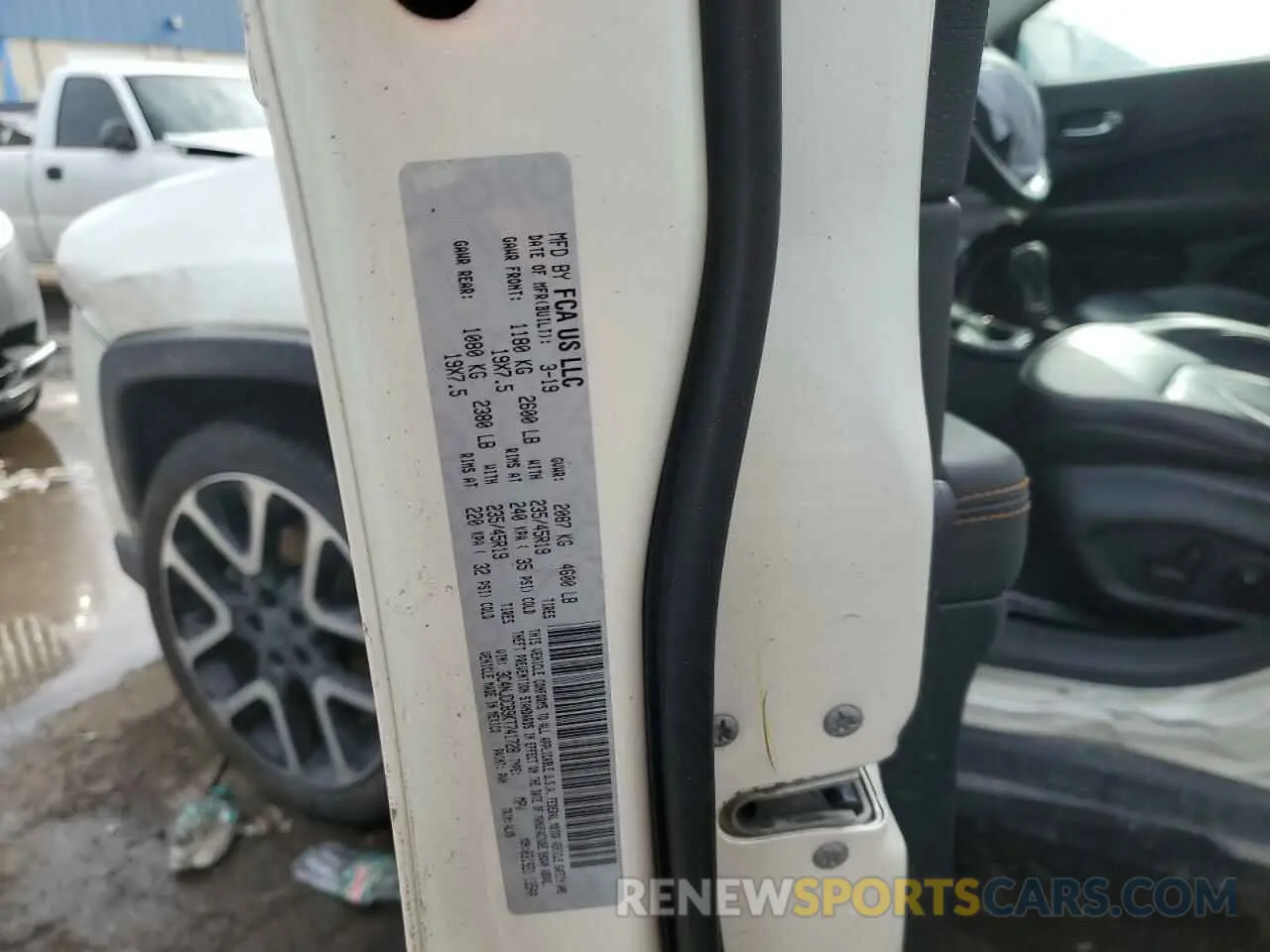 13 fotografías del automóvil dañado 3C4NJDCB9KT741728 JEEP COMPASS 2019