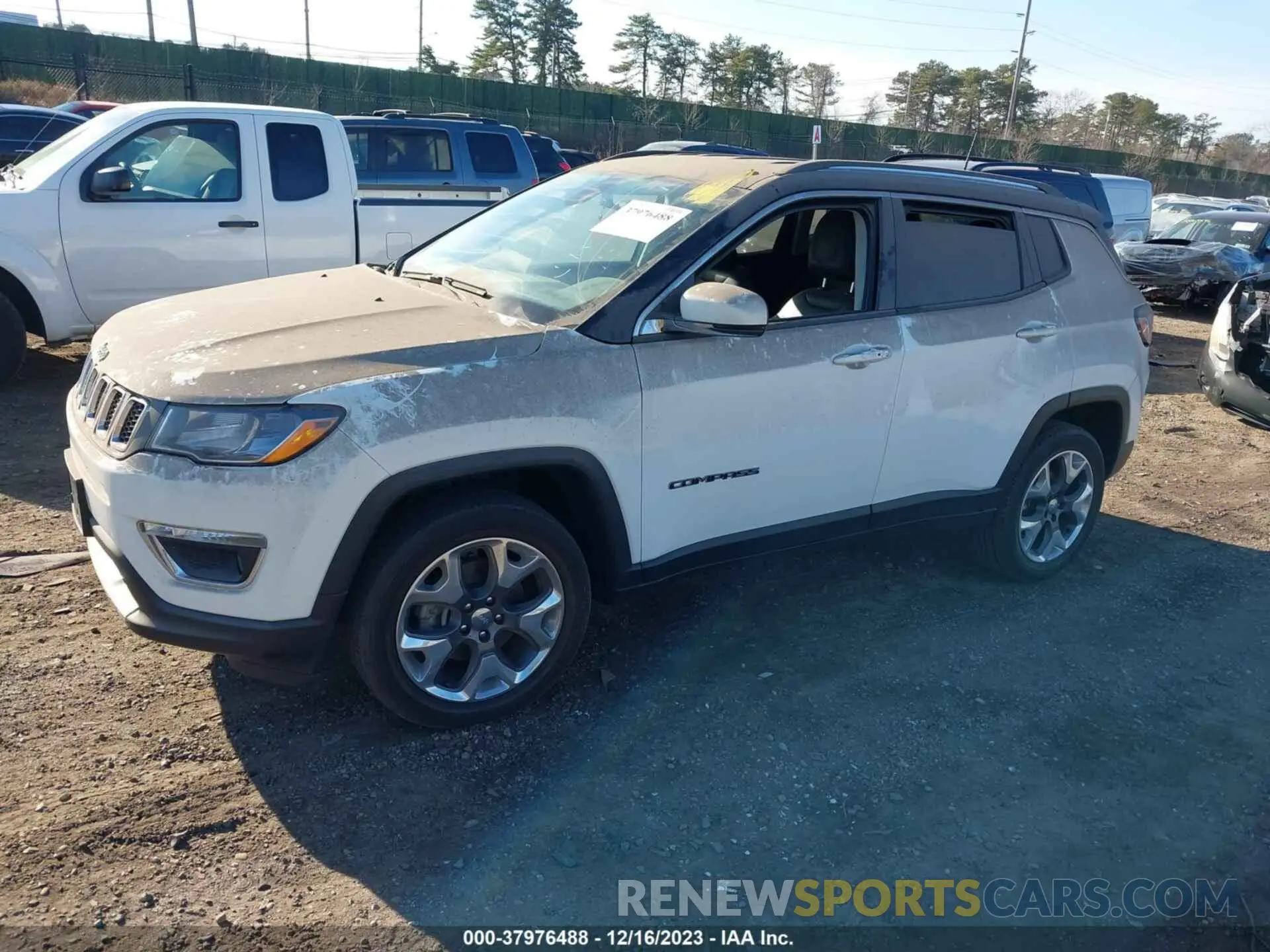 2 fotografías del automóvil dañado 3C4NJDCB9KT800583 JEEP COMPASS 2019