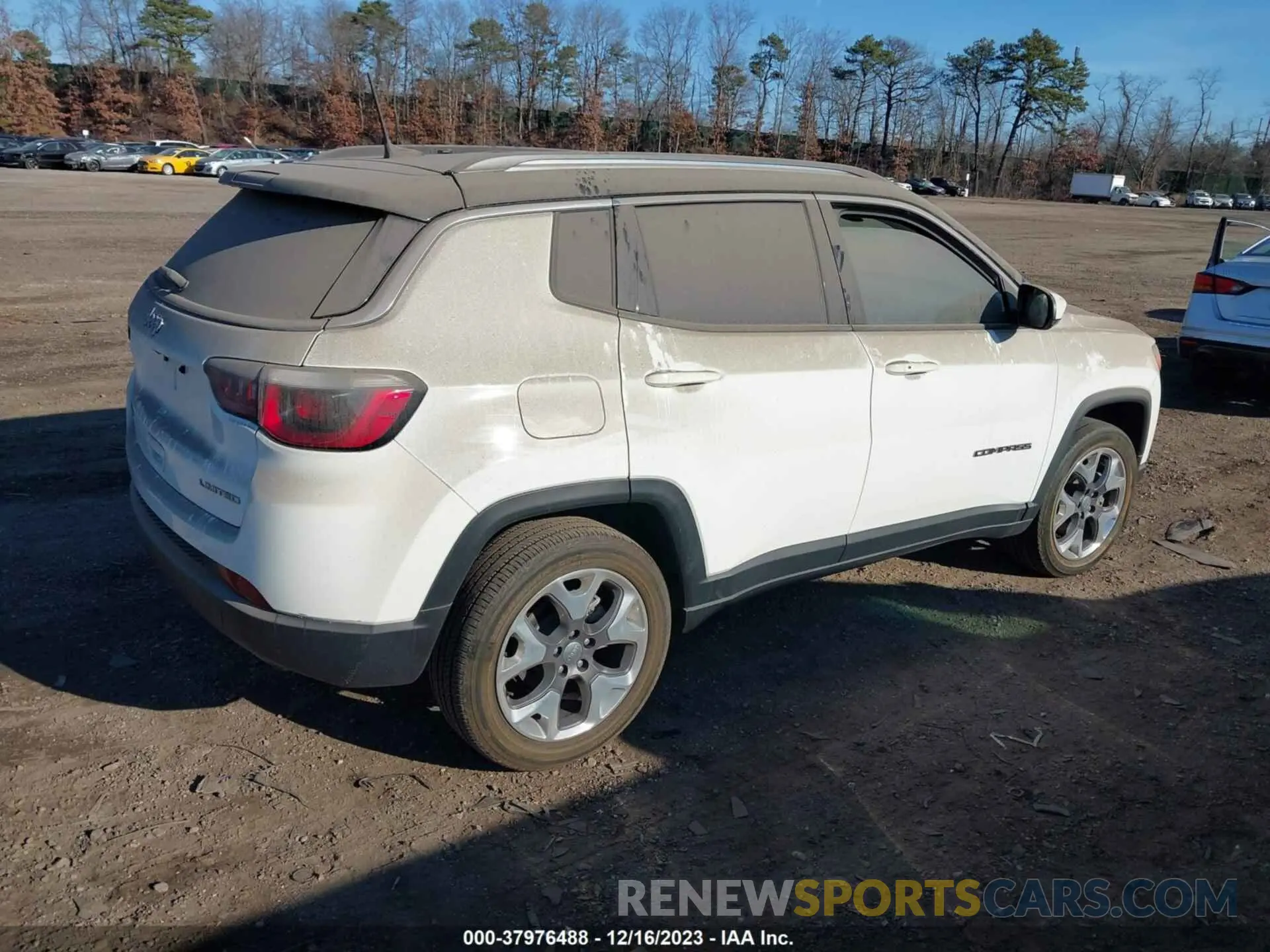 4 fotografías del automóvil dañado 3C4NJDCB9KT800583 JEEP COMPASS 2019
