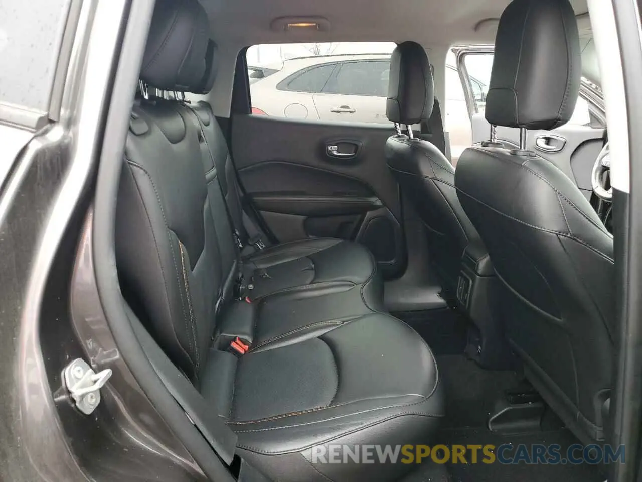 10 fotografías del automóvil dañado 3C4NJDCB9KT817707 JEEP COMPASS 2019