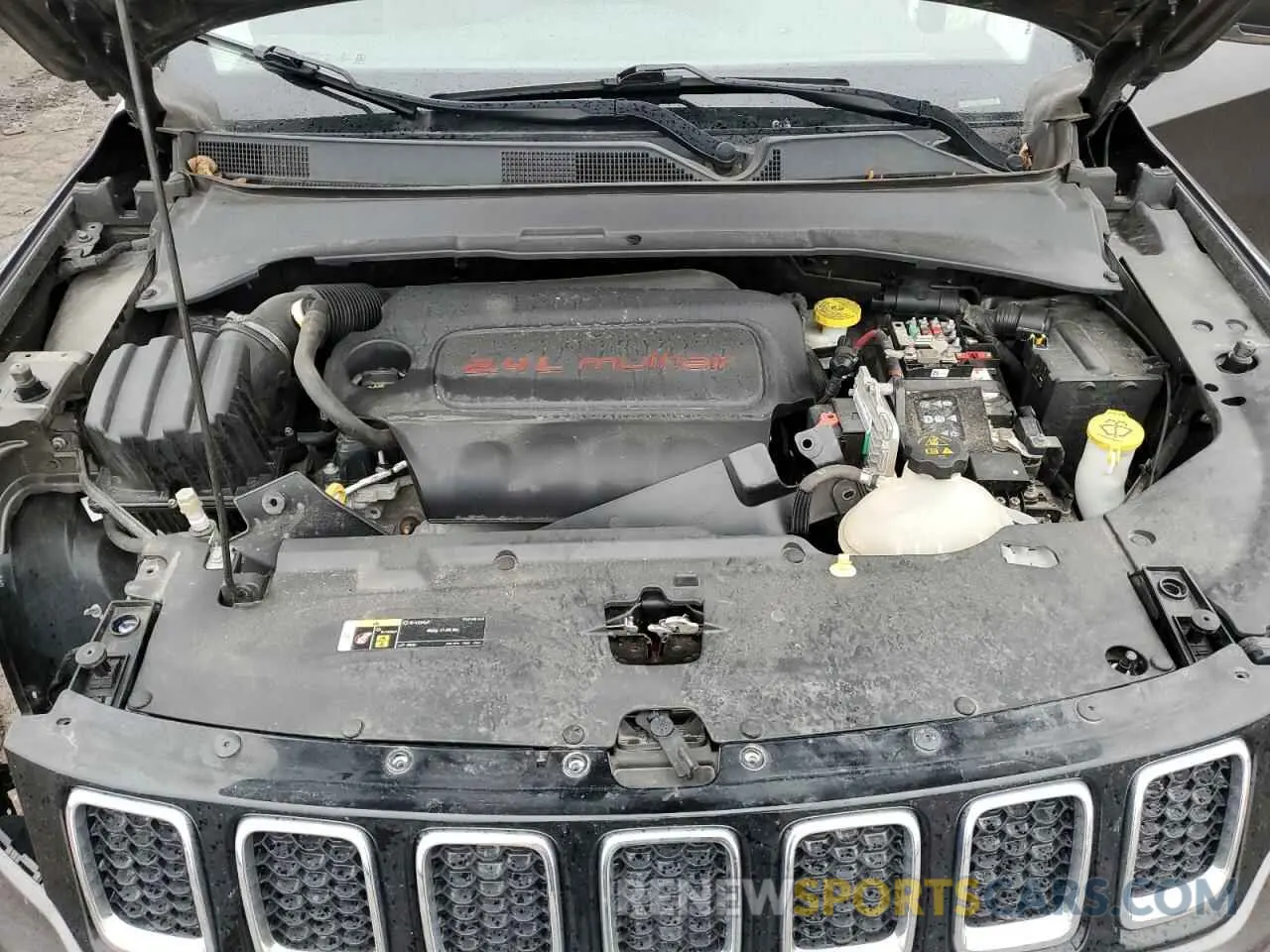 11 fotografías del automóvil dañado 3C4NJDCB9KT817707 JEEP COMPASS 2019