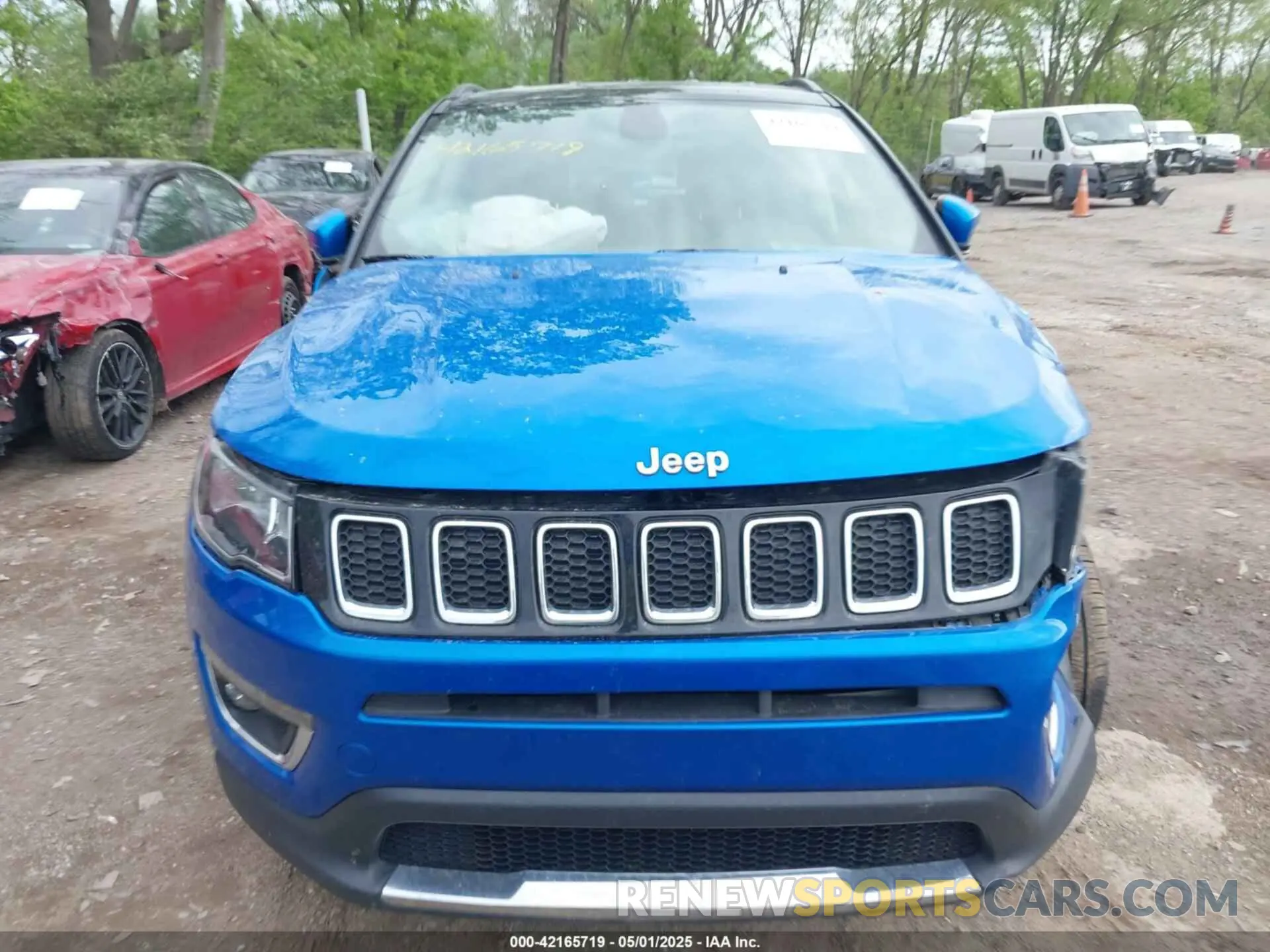 12 fotografías del automóvil dañado 3C4NJDCBXKT647860 JEEP COMPASS 2019