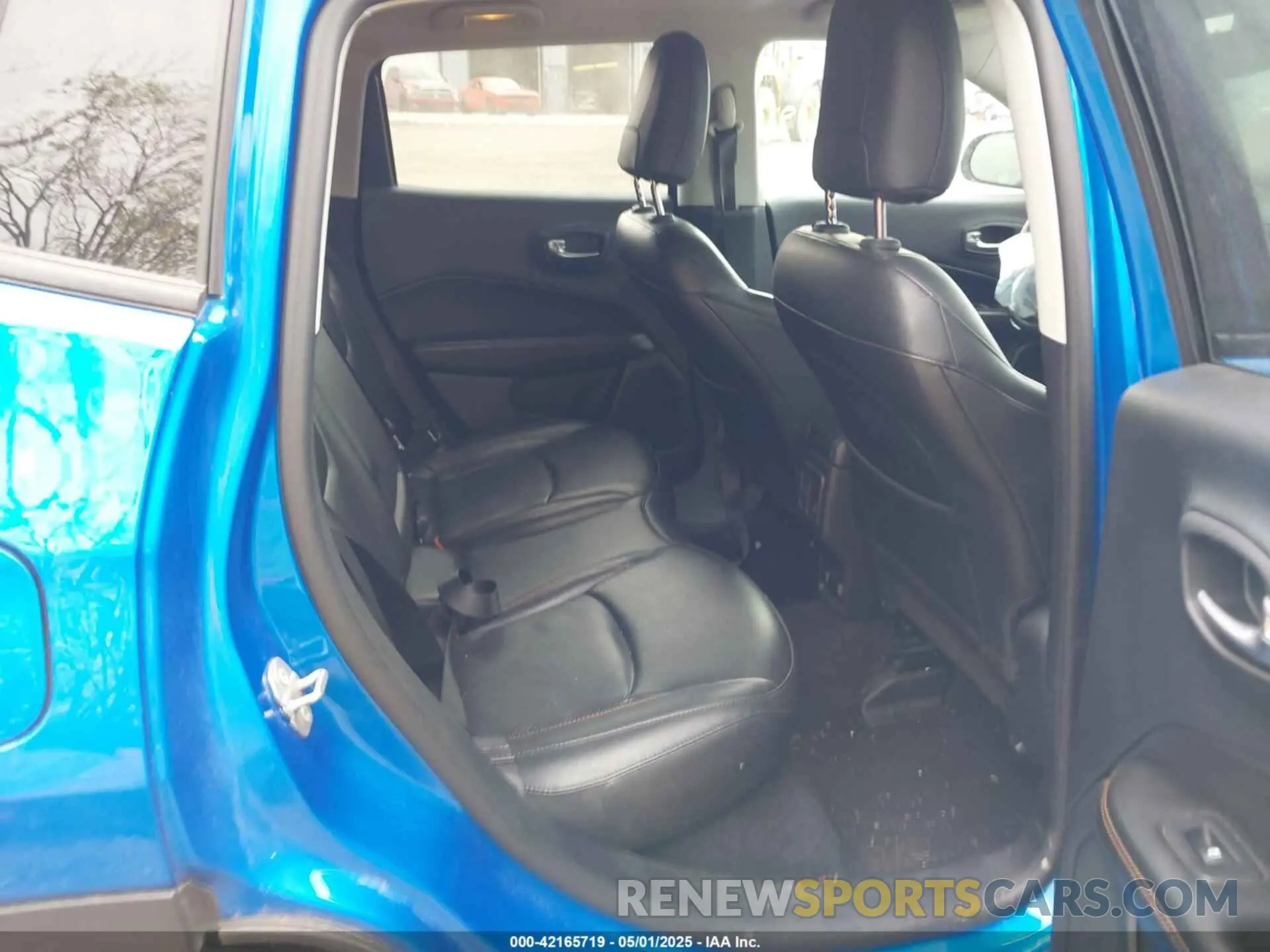 8 fotografías del automóvil dañado 3C4NJDCBXKT647860 JEEP COMPASS 2019
