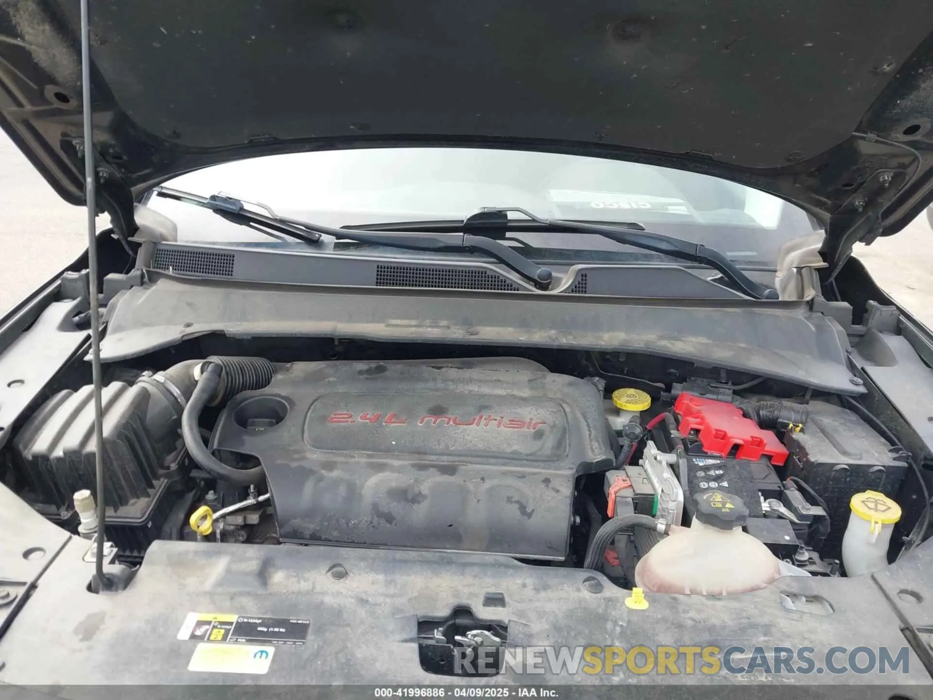 10 fotografías del automóvil dañado 3C4NJDCBXKT651567 JEEP COMPASS 2019