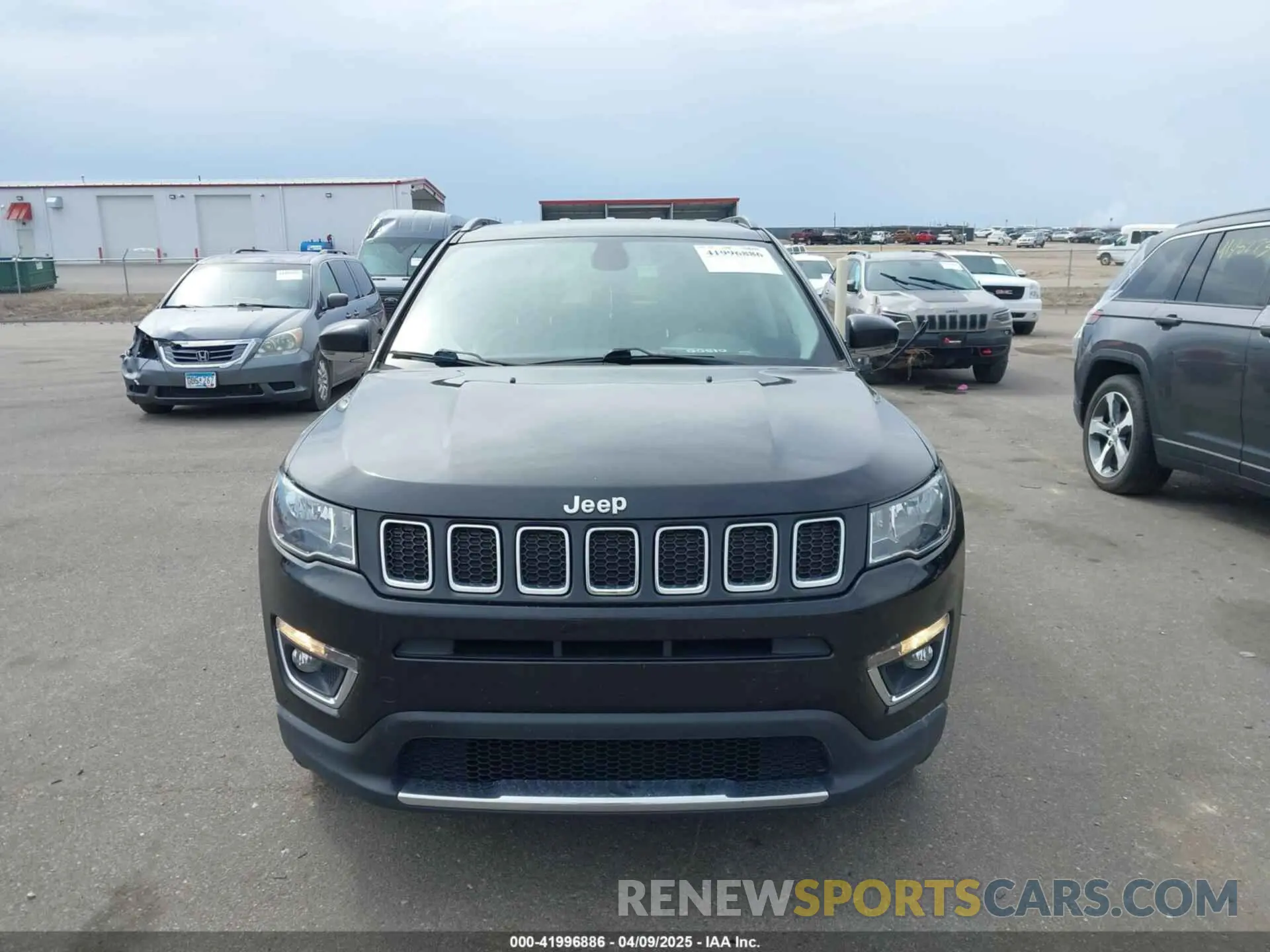 12 fotografías del automóvil dañado 3C4NJDCBXKT651567 JEEP COMPASS 2019
