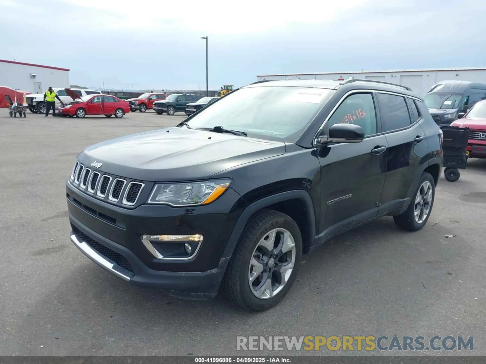 2 fotografías del automóvil dañado 3C4NJDCBXKT651567 JEEP COMPASS 2019