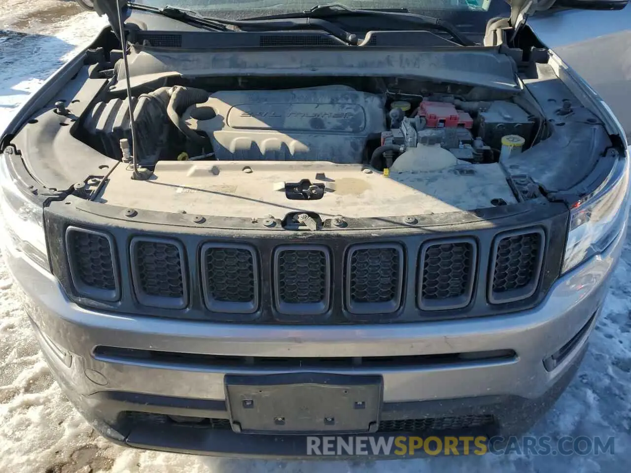 12 fotografías del automóvil dañado 3C4NJDCBXKT745237 JEEP COMPASS 2019