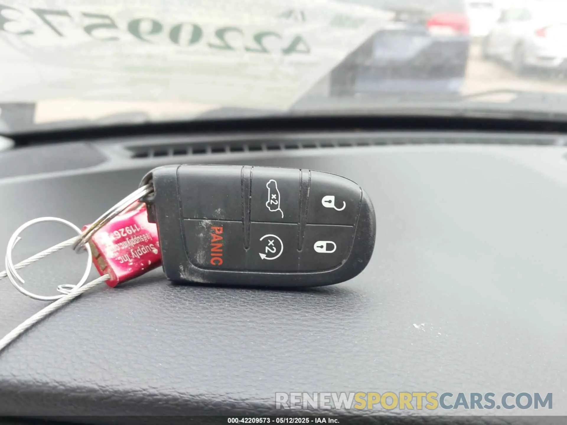 11 fotografías del automóvil dañado 3C4NJDCBXKT747585 JEEP COMPASS 2019